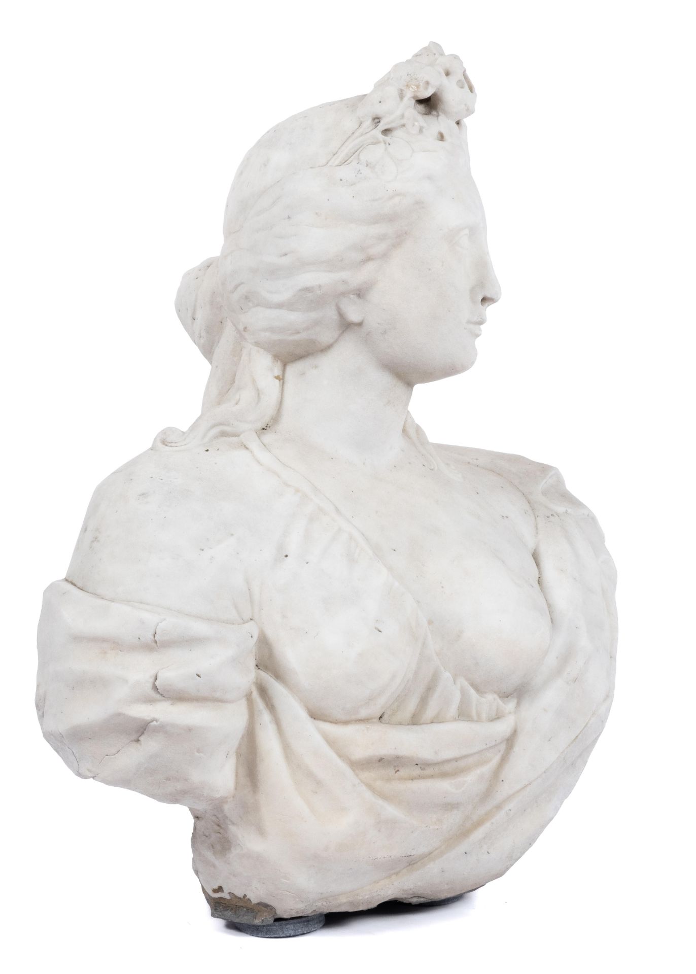 A North-European carved marble bust of a classical female figure - Image 4 of 4