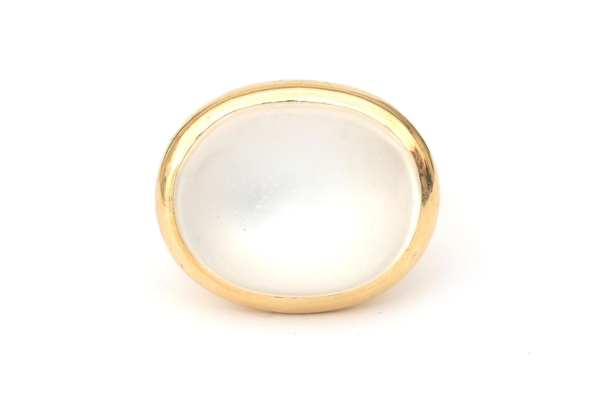 An 18 karat gold moonstone ring  - Bild 2 aus 4