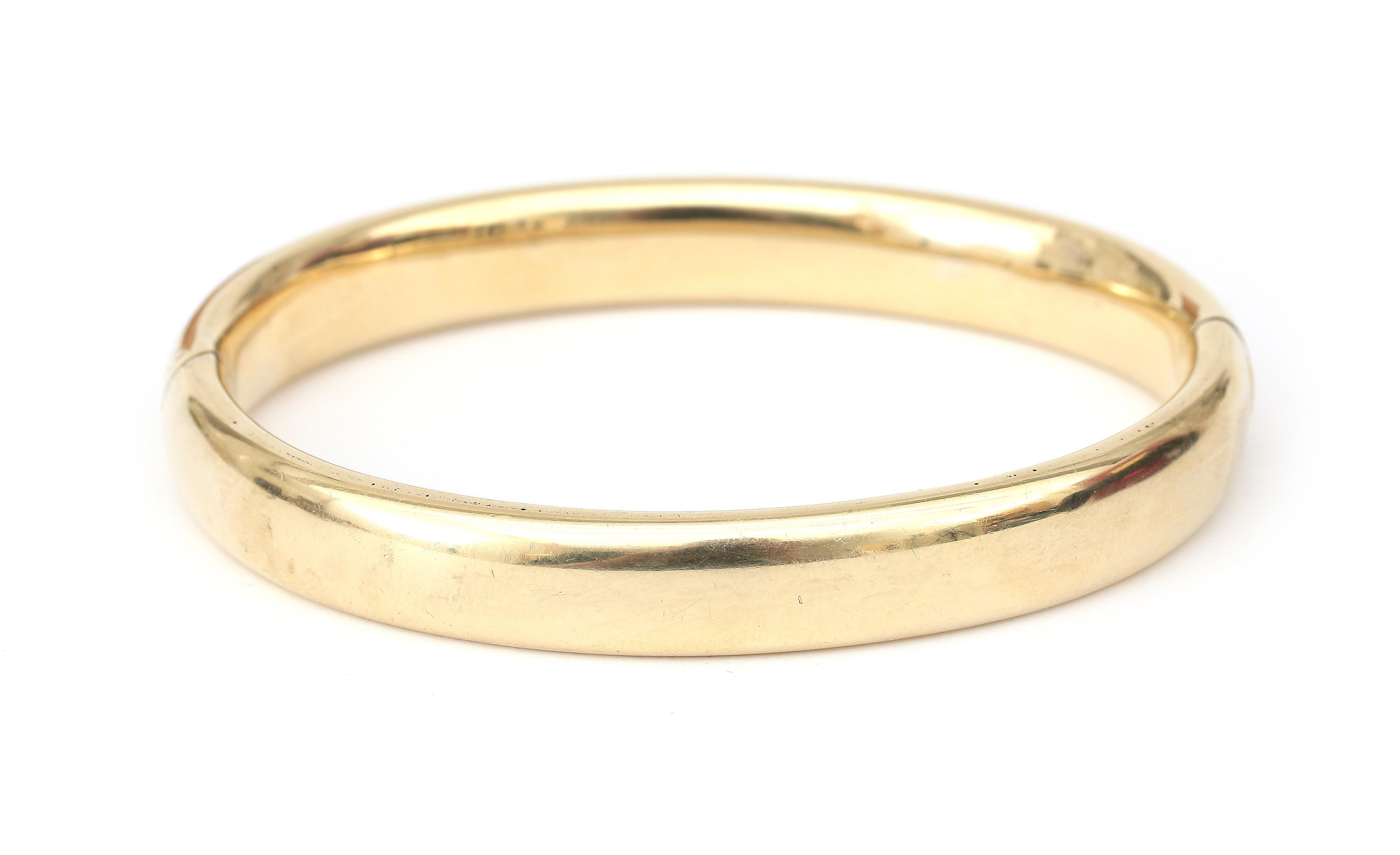 A 14 karat gold bangle - Image 2 of 3