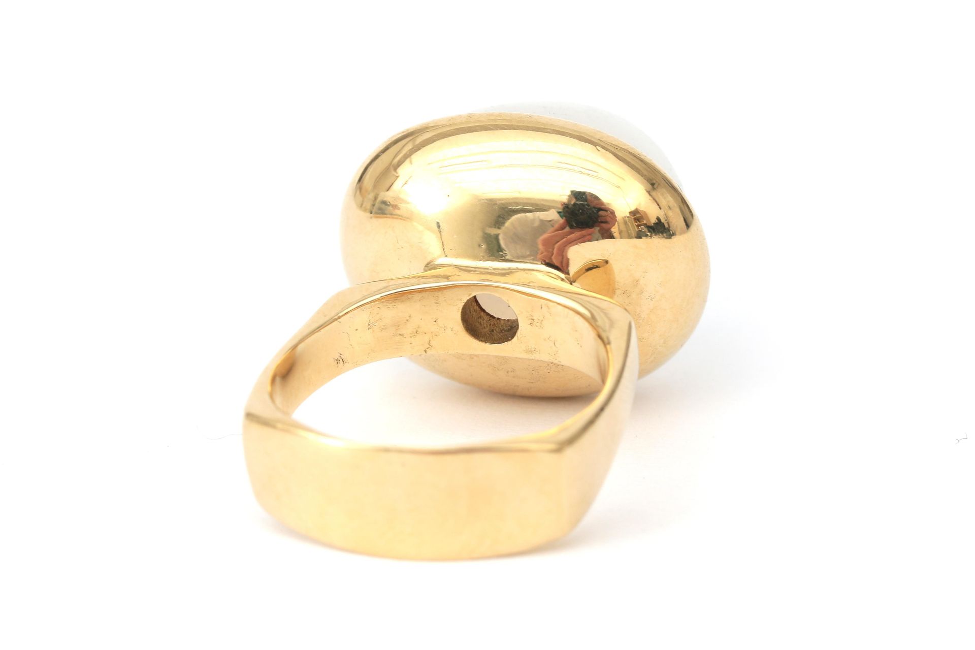 An 18 karat gold moonstone ring  - Bild 3 aus 4
