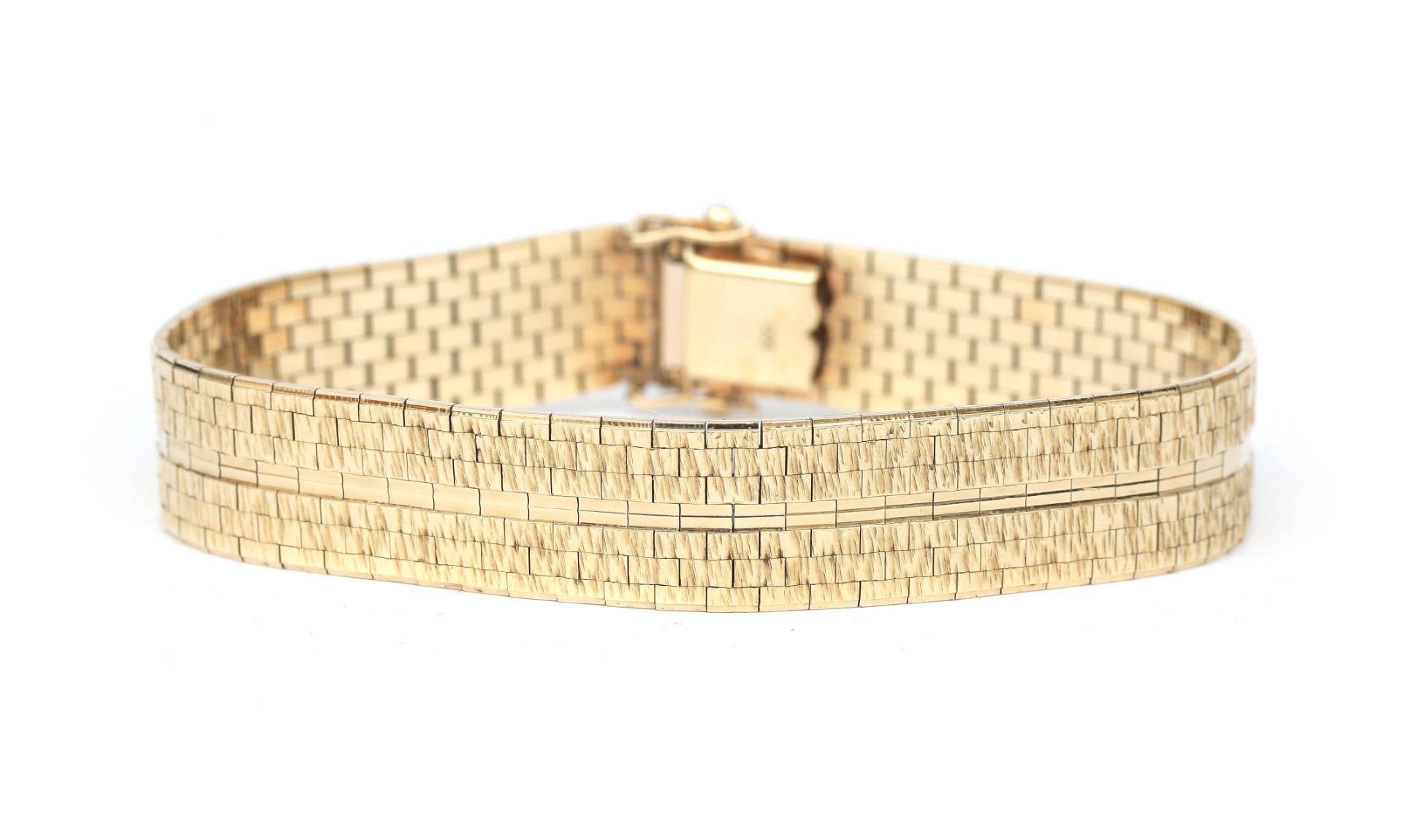 An 18 karat gold bracelet, ca. 1970