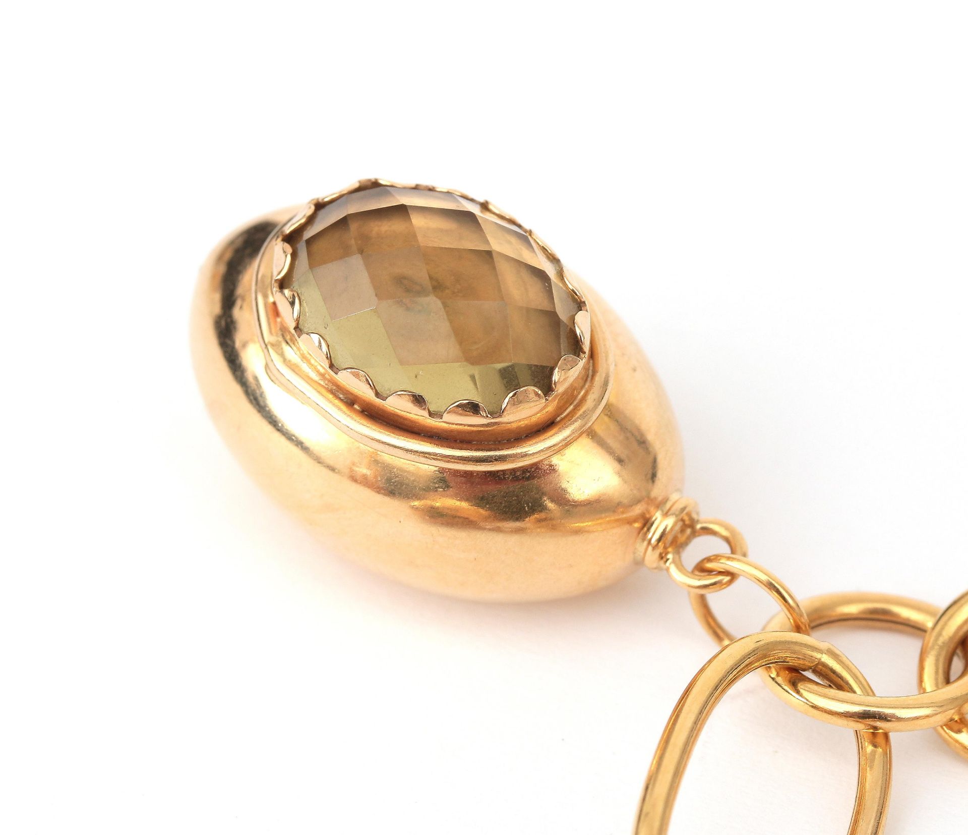 An 18 karat rose gold gem set charm bracelet - Bild 3 aus 3