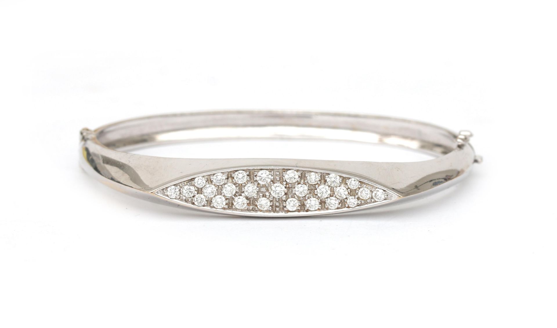 An 18 karat white gold diamond bracelet