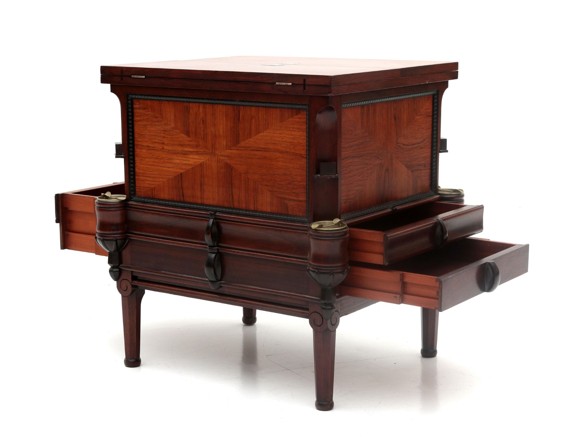 Napoleon le Grand (1857-1932) An Amsterdam School mahogany, rosewood and coromandel bar cabinet with - Bild 2 aus 4