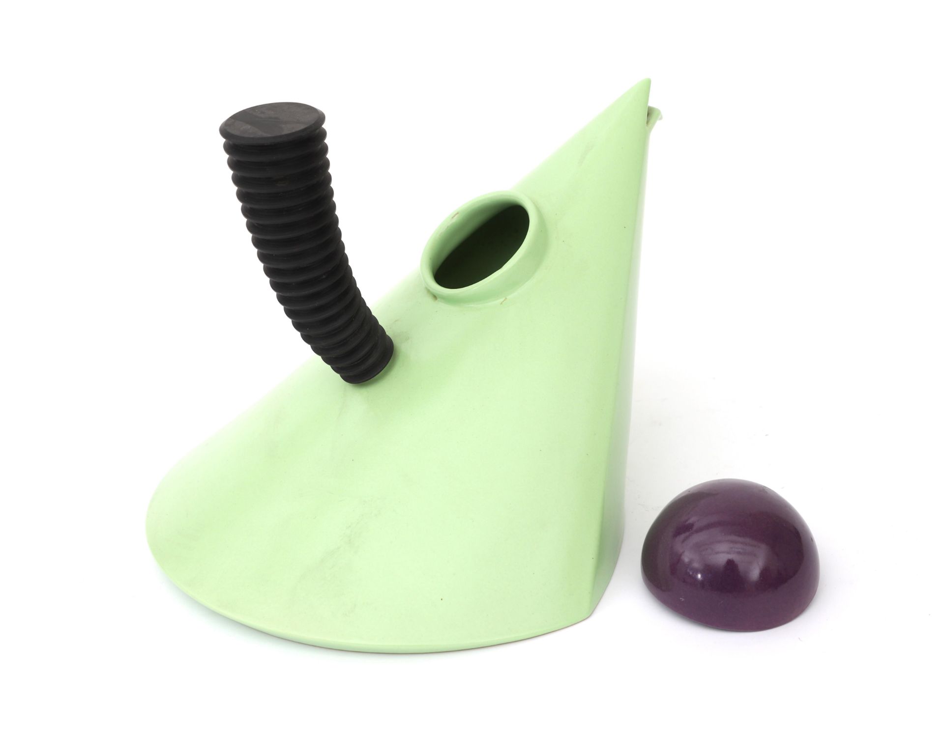 Erik Jan Kwakkel (1965) A ceramic tea pot, green glazed with purple glazed cover, with black plastic - Bild 5 aus 6