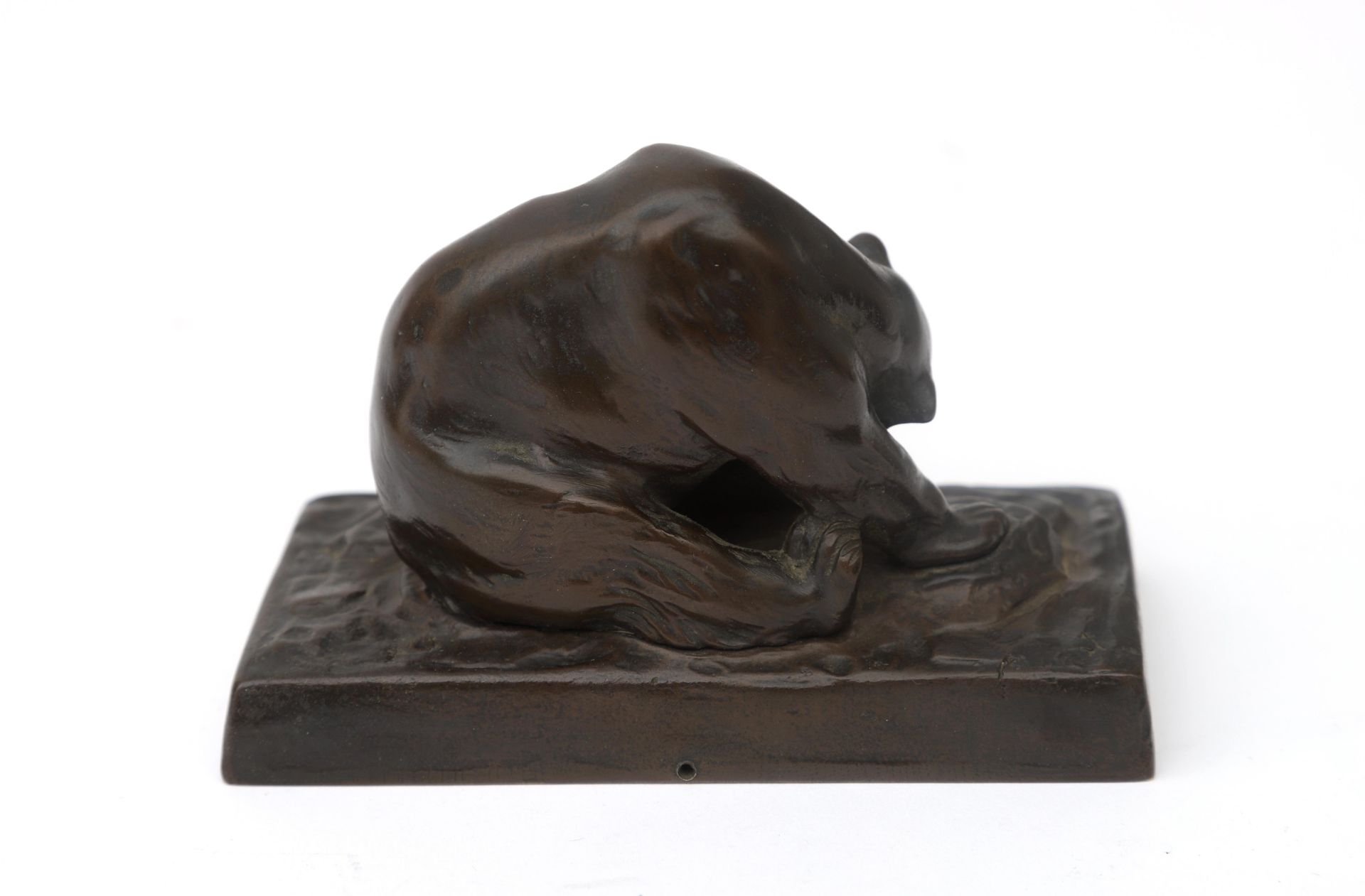 Peter Tereszczuk (1875-1963) A patinated bronze figure of a bear, marked to the base, the edge - Image 2 of 6