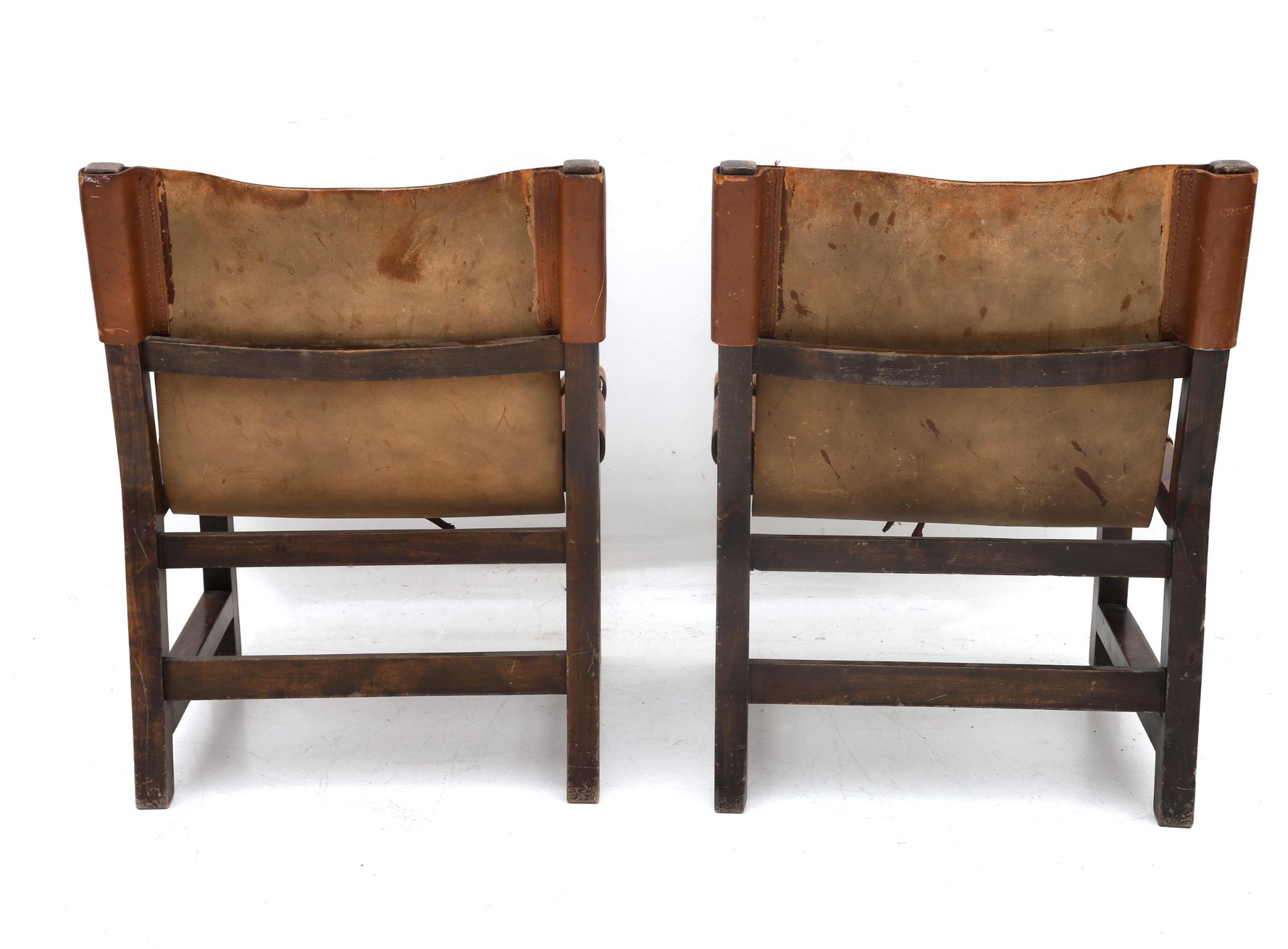 Paco Muñoz (1929-2009) Three Spanish lacquered wooden armchairs with brown saddle leather seats, - Bild 3 aus 3