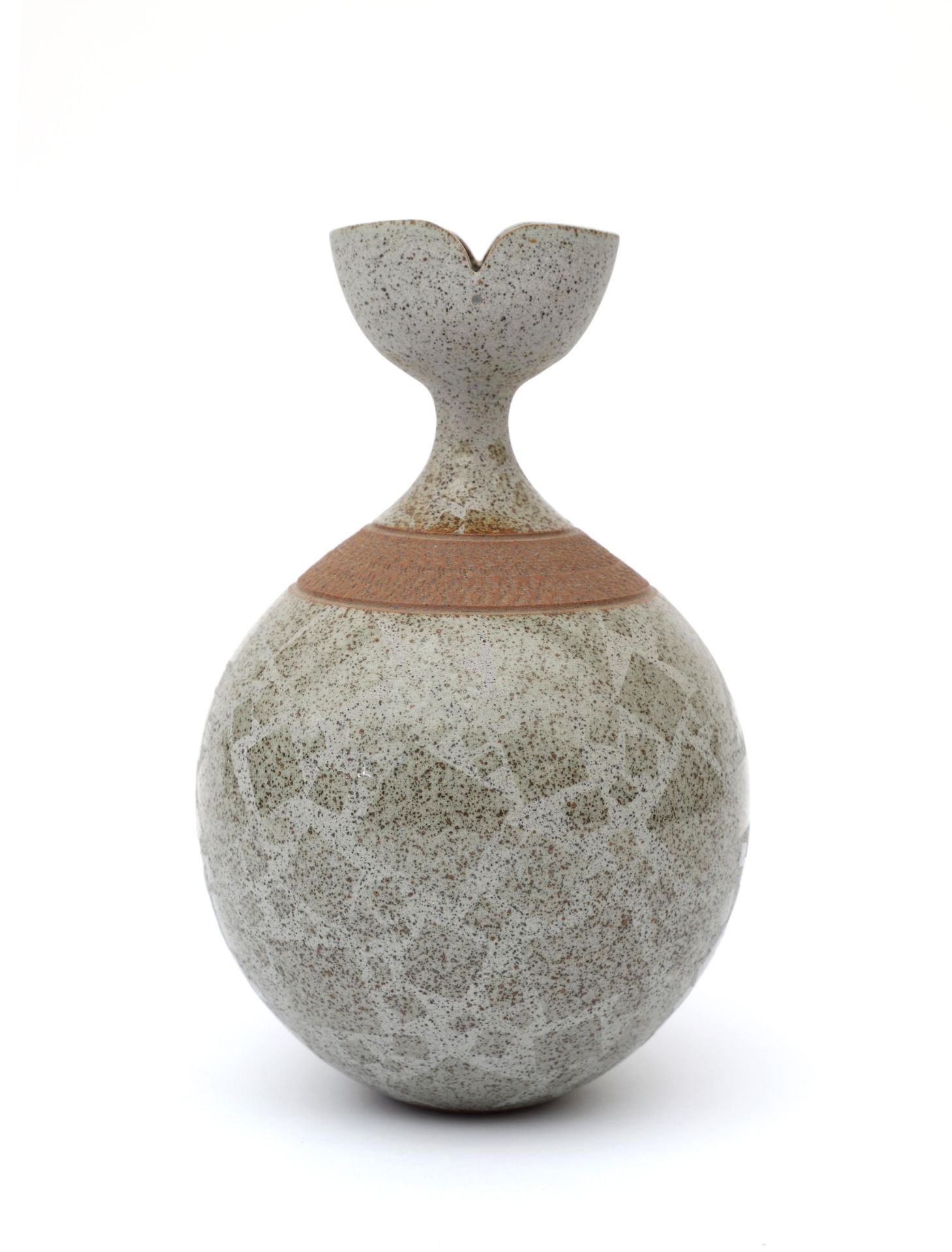 Horst Göbbels (1936) A stoneware 'flesobject met kelkopening' (bottle-object with chalice-top),