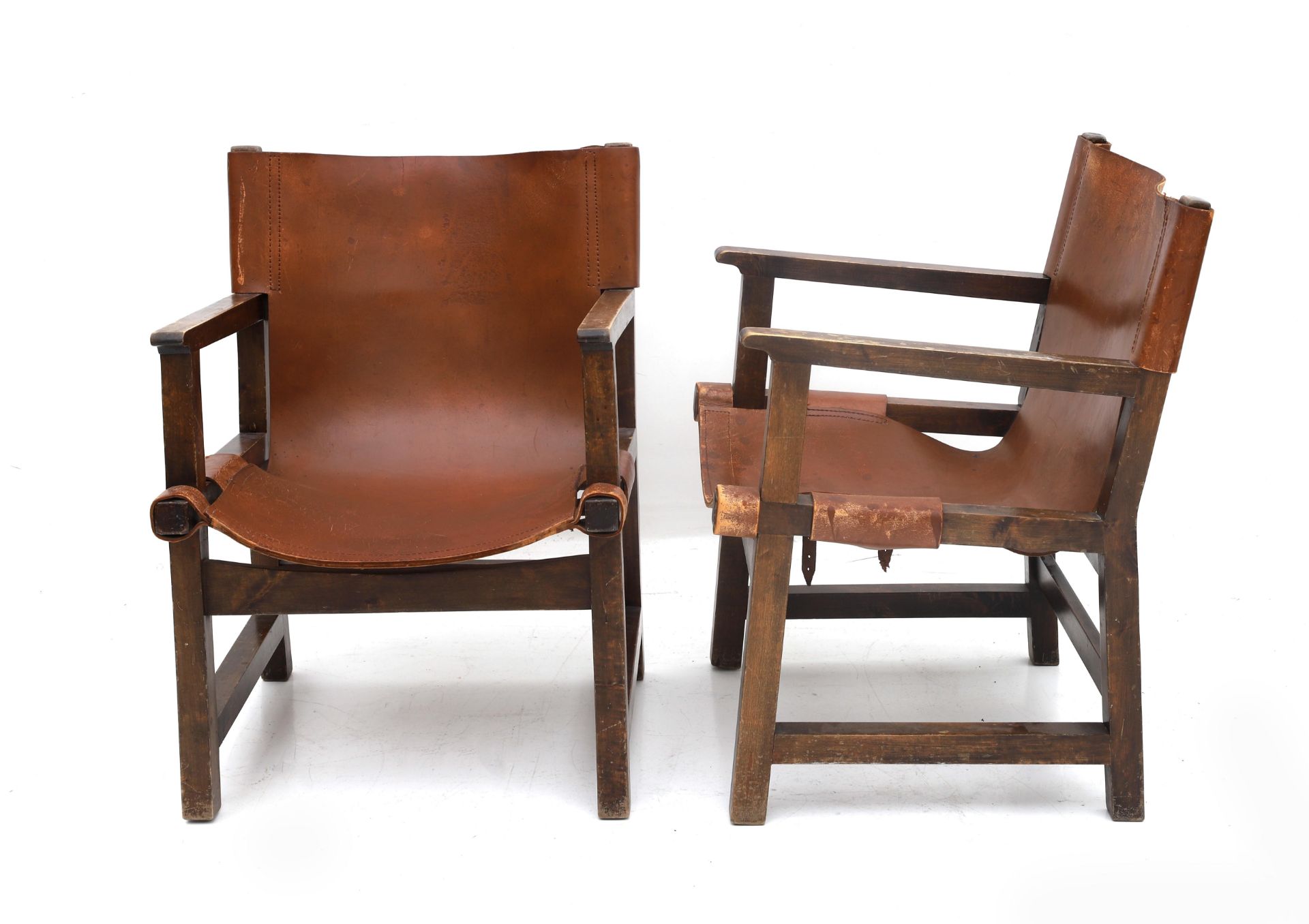 Paco Muñoz (1929-2009) Three Spanish lacquered wooden armchairs with brown saddle leather seats, - Bild 2 aus 3