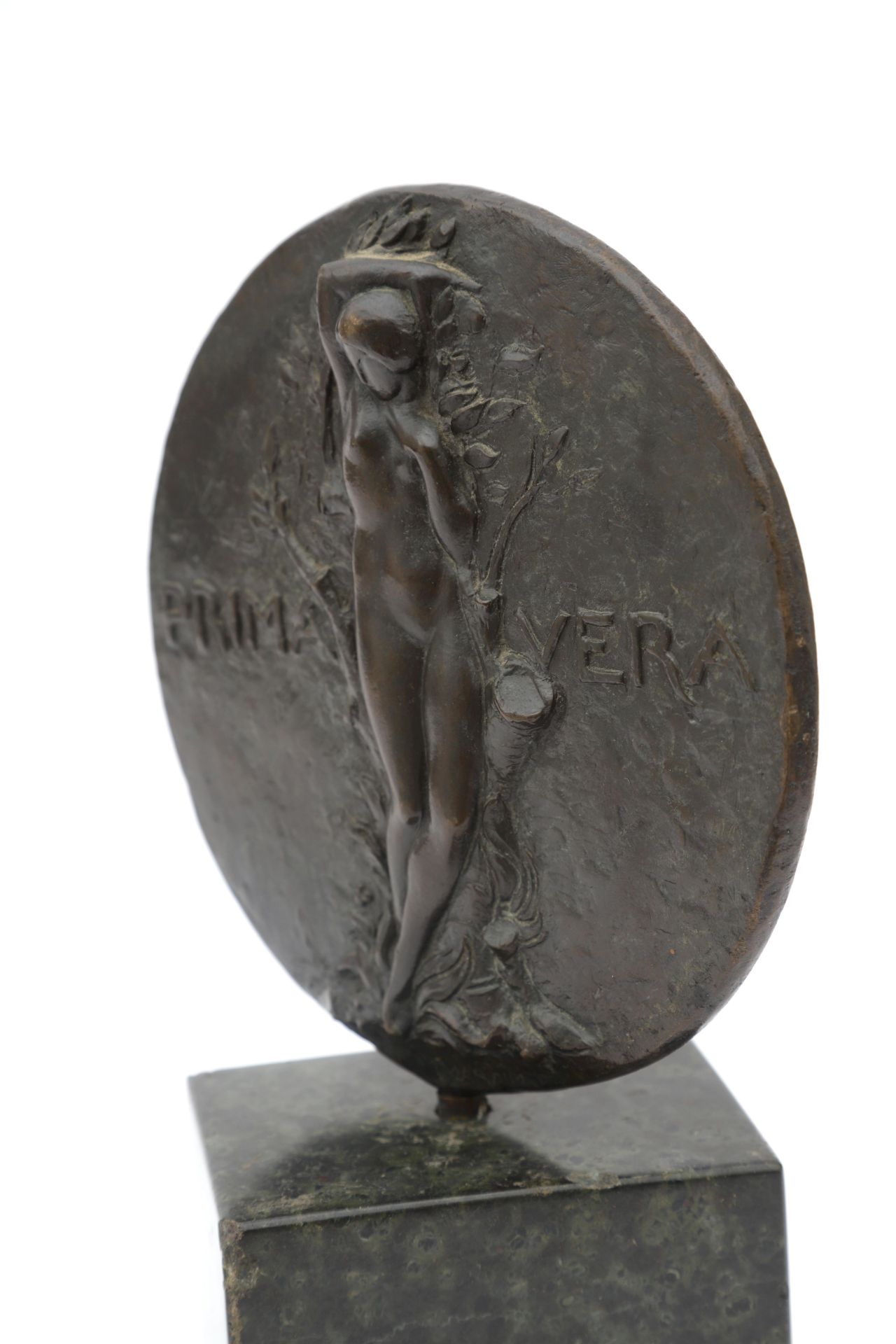 Antonio Maraini (1886-1963) A circular bronze plaque 'Primavera' / 'Phyl-lis-A-Aet-Svae-XX', - Bild 4 aus 4