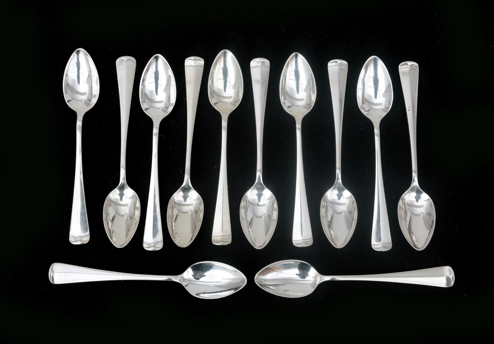 Twelve Dutch silver coffee/tea spoons, model Haagslofje from 1960, maker's mark possible: brothers