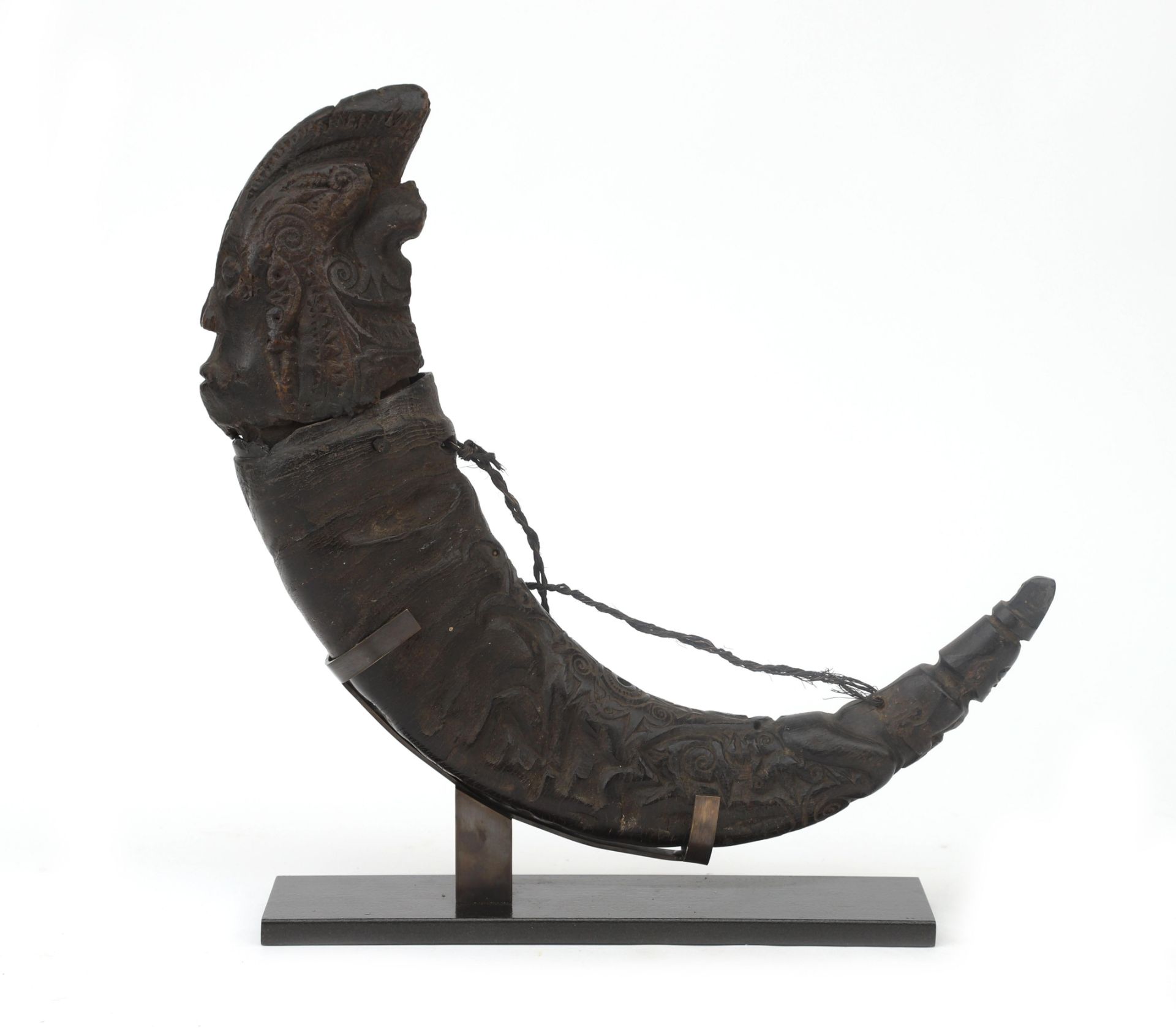 A rare Batak medicine horn (Puk Puk horn), Sahan Naga Morsarang, Sumatra, Indonesia, ca. 1900.