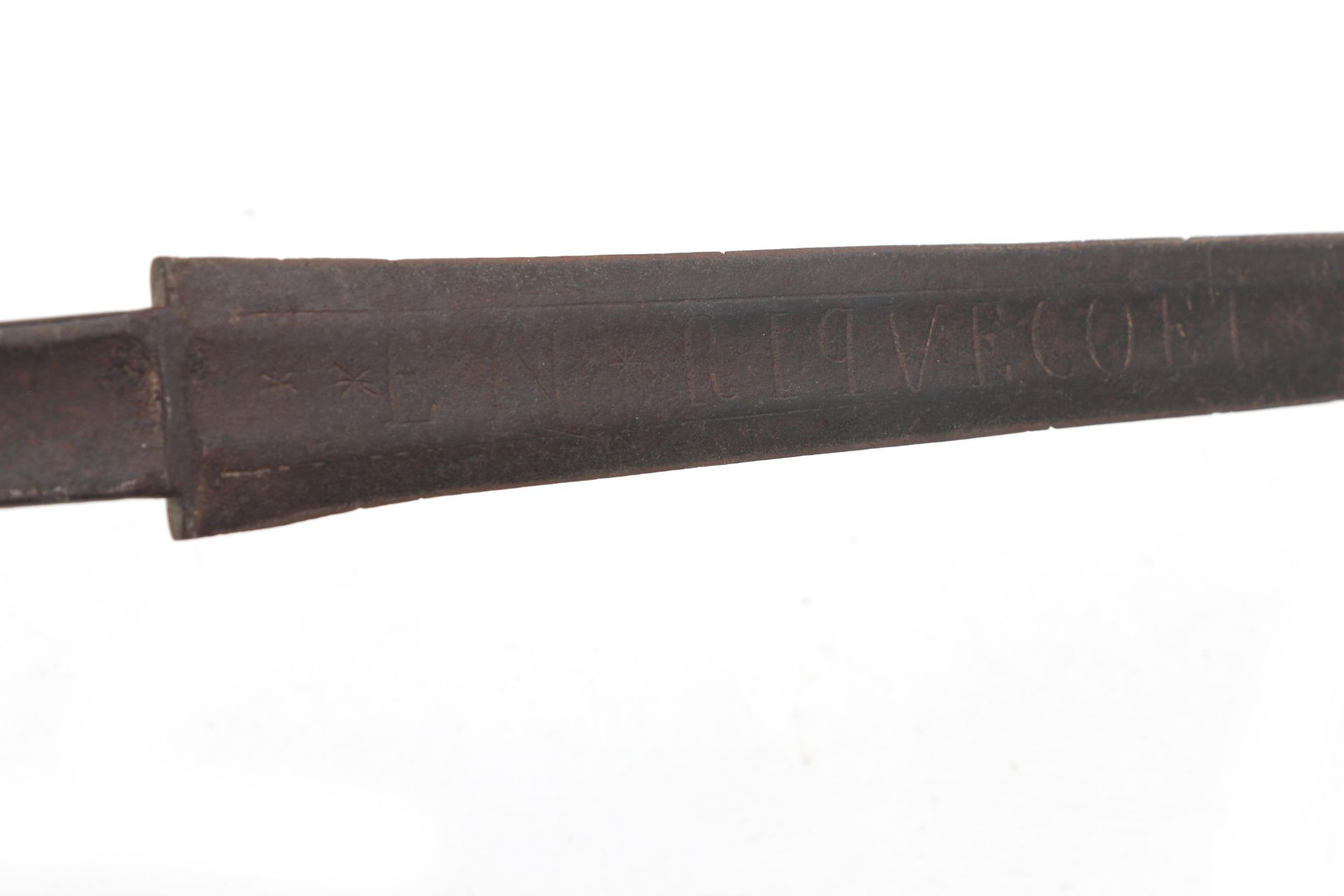 A rapier with iron and brass mounted wooden handle, double edged blade 'ENRIQUE COEL EN - Bild 4 aus 4