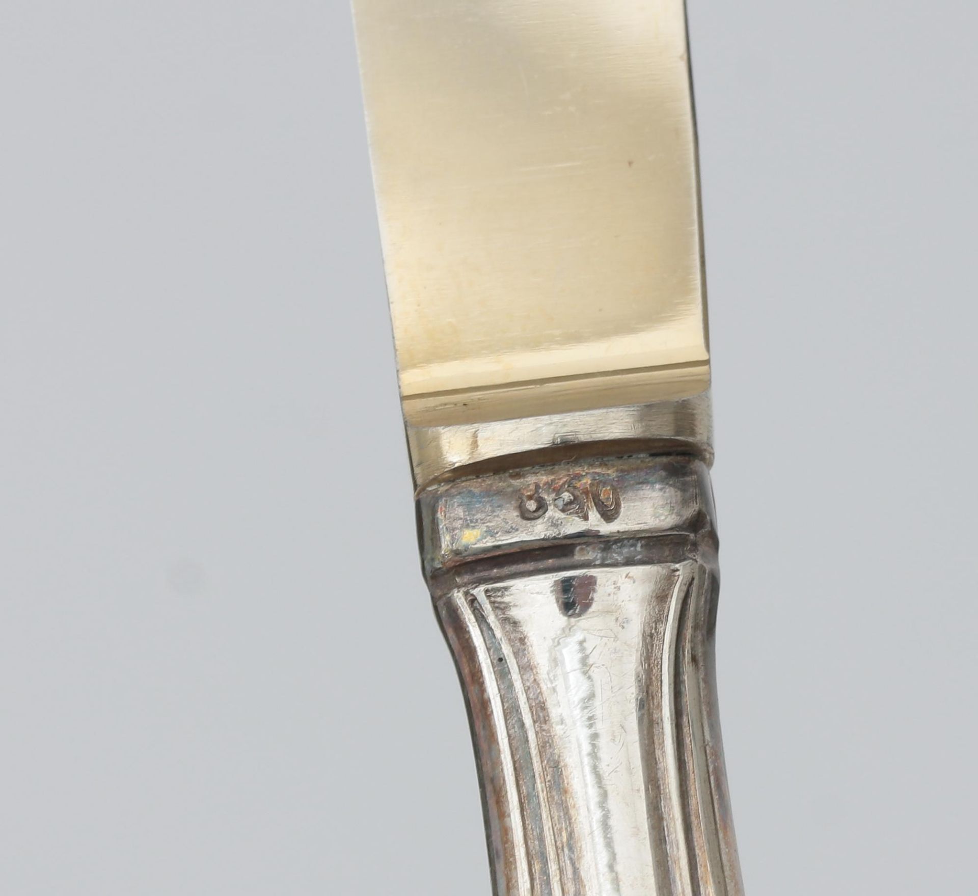 Twelve partially gilded fruit forks and fruit knives with 835 silver handles in case, adress: Roelof - Bild 4 aus 4