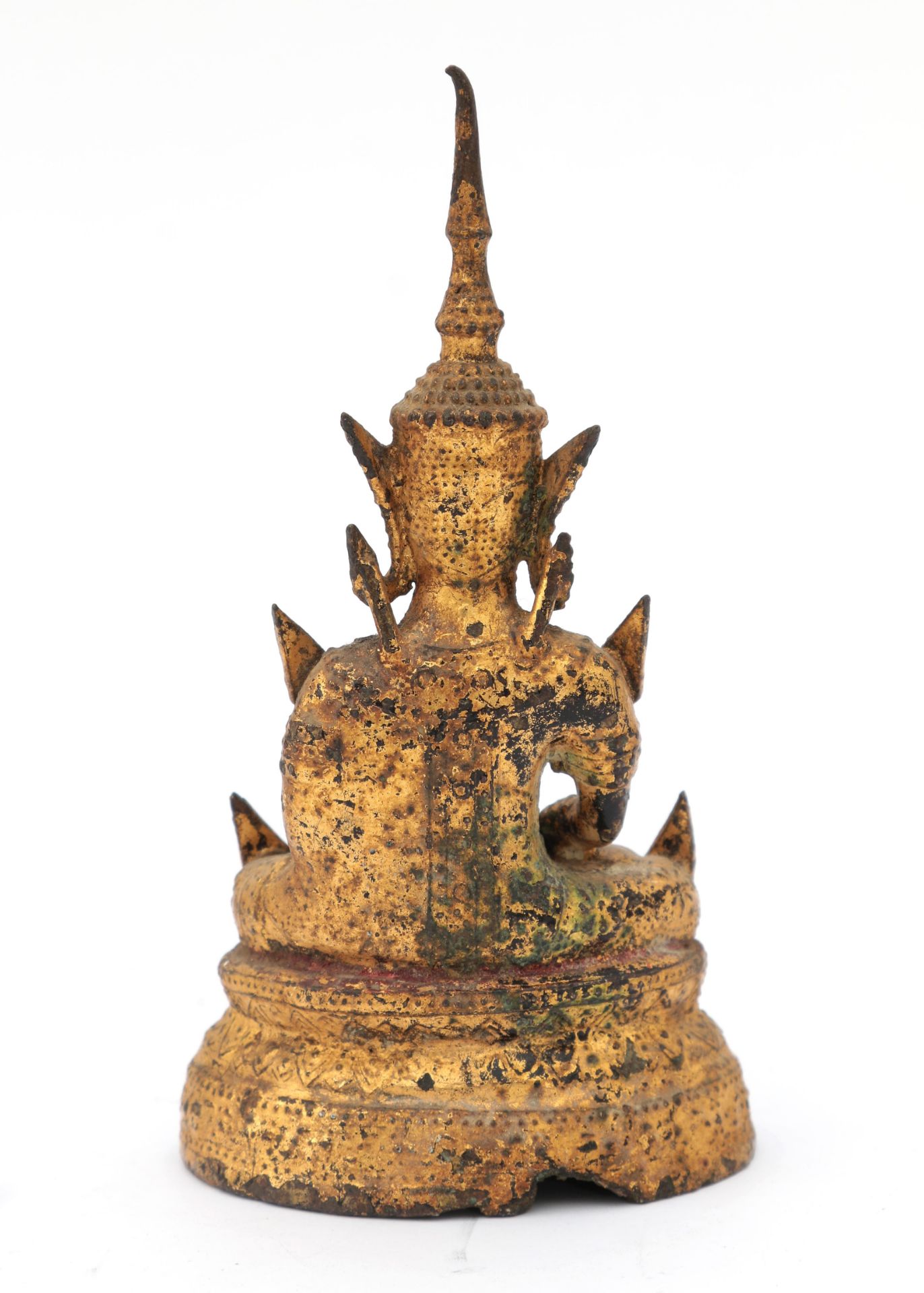 A gilt bronze Rattanakosin-style buddha. Thailand, 19th century. The hands in bhairava mudra, seated - Bild 3 aus 4