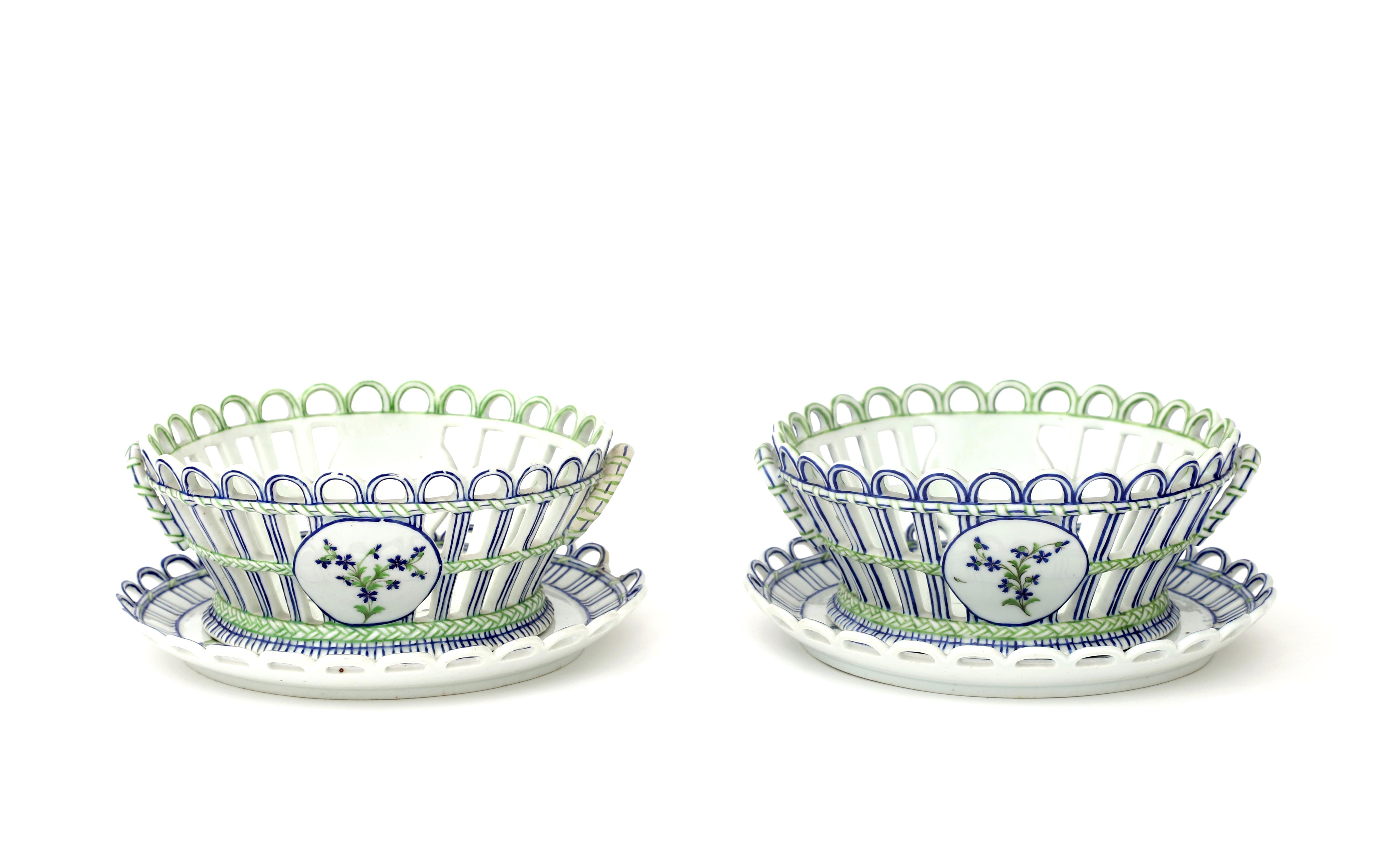 Two porcelain round baskets (nut baskets) with stand, Niderviller (Germany: Niederweiler),