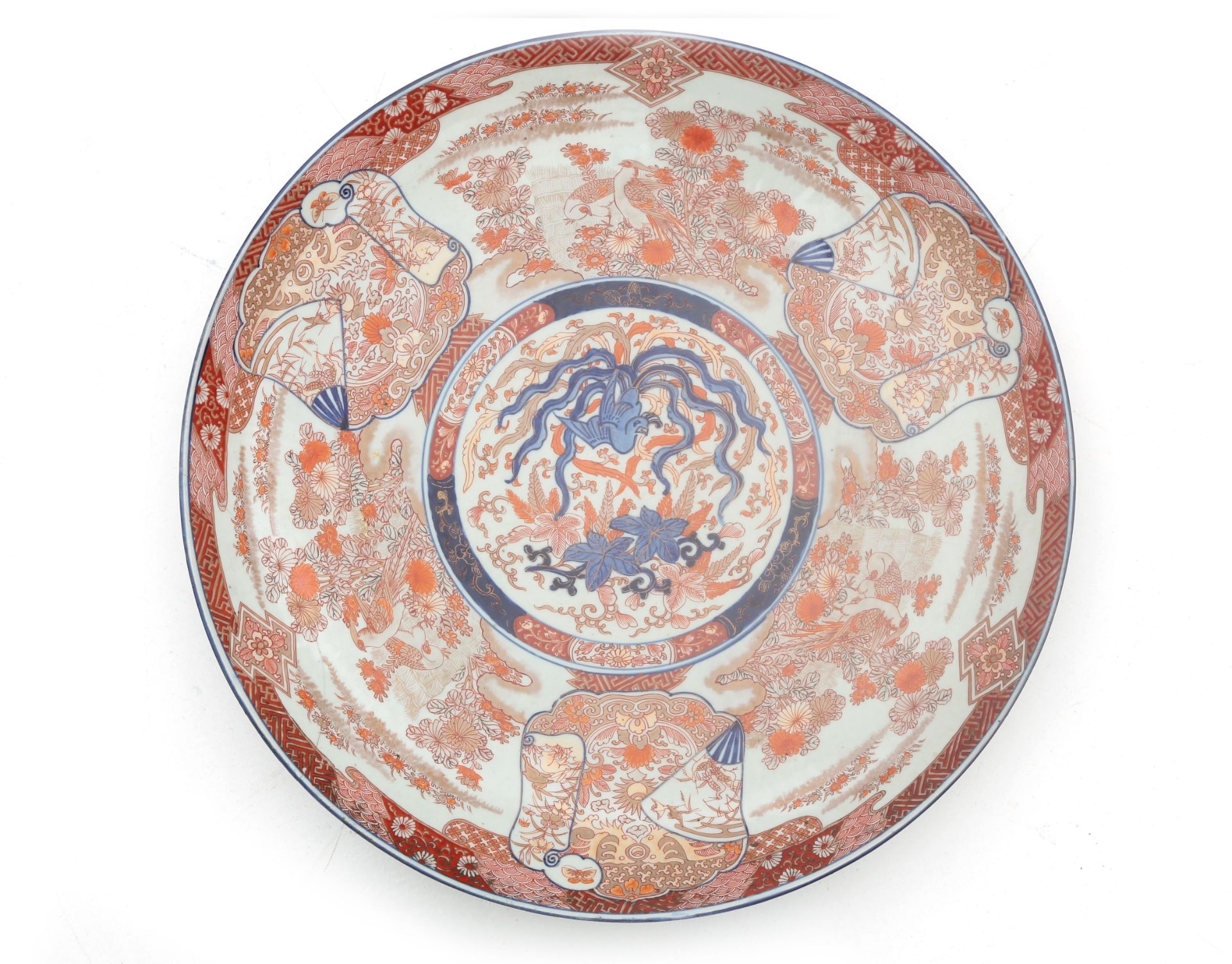 An exceptional large Japanese Imari dish with chrysanthemum and bird decorations. Images of fans