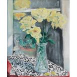 Guus van Dongen (1878-1946) Yellow roses by the window. Signed centre right. Olieverf op doek 46 x