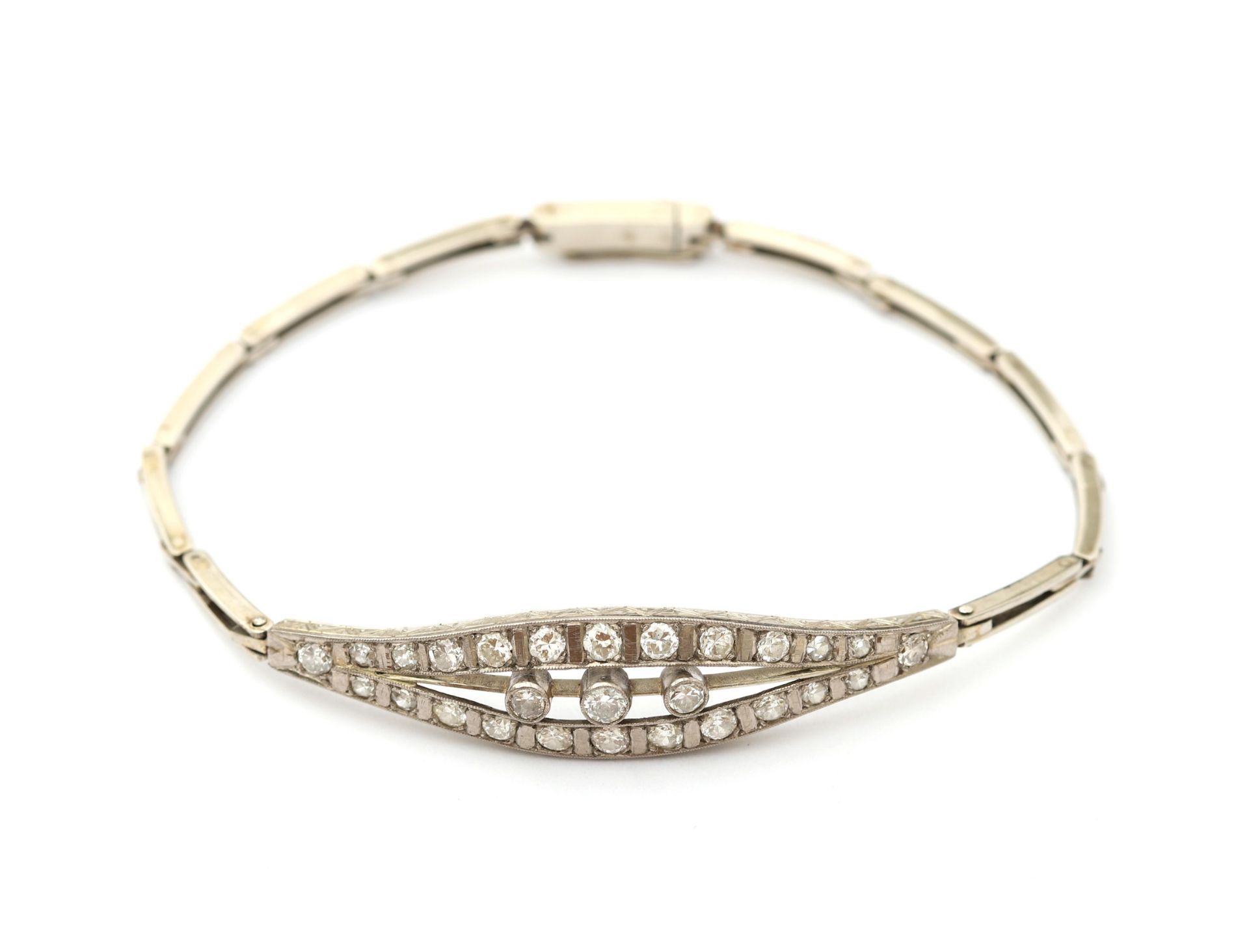 A 14 karat white gold Art Deco bracelet, set with Diamonds - Bild 3 aus 5