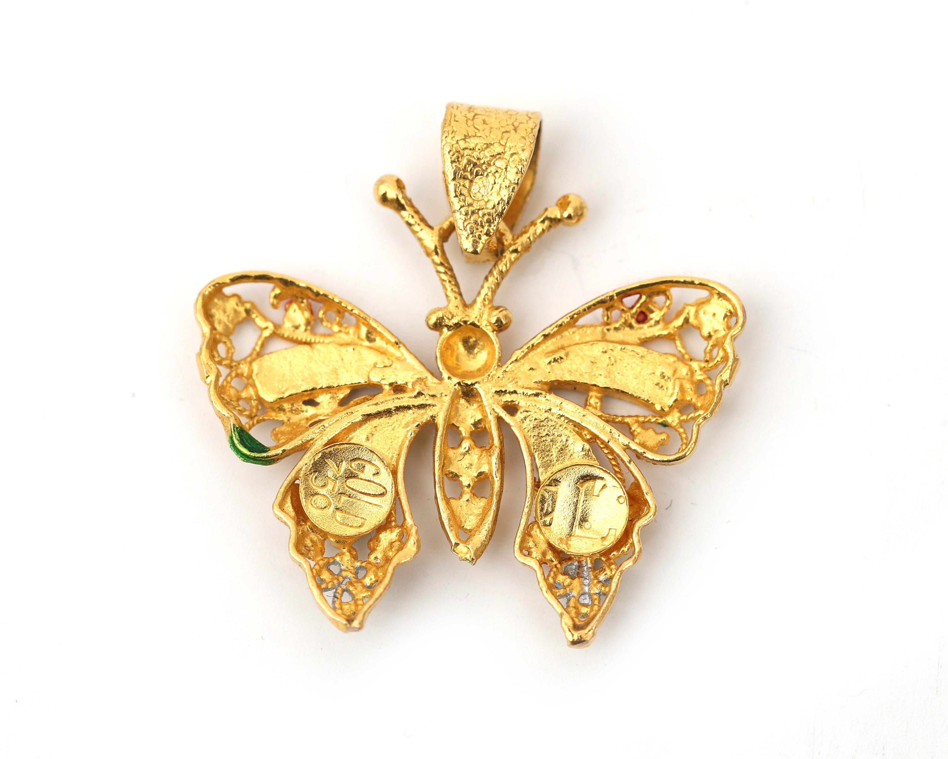 An 18 karat gold pendant in the shape of a butterfly - Image 3 of 3