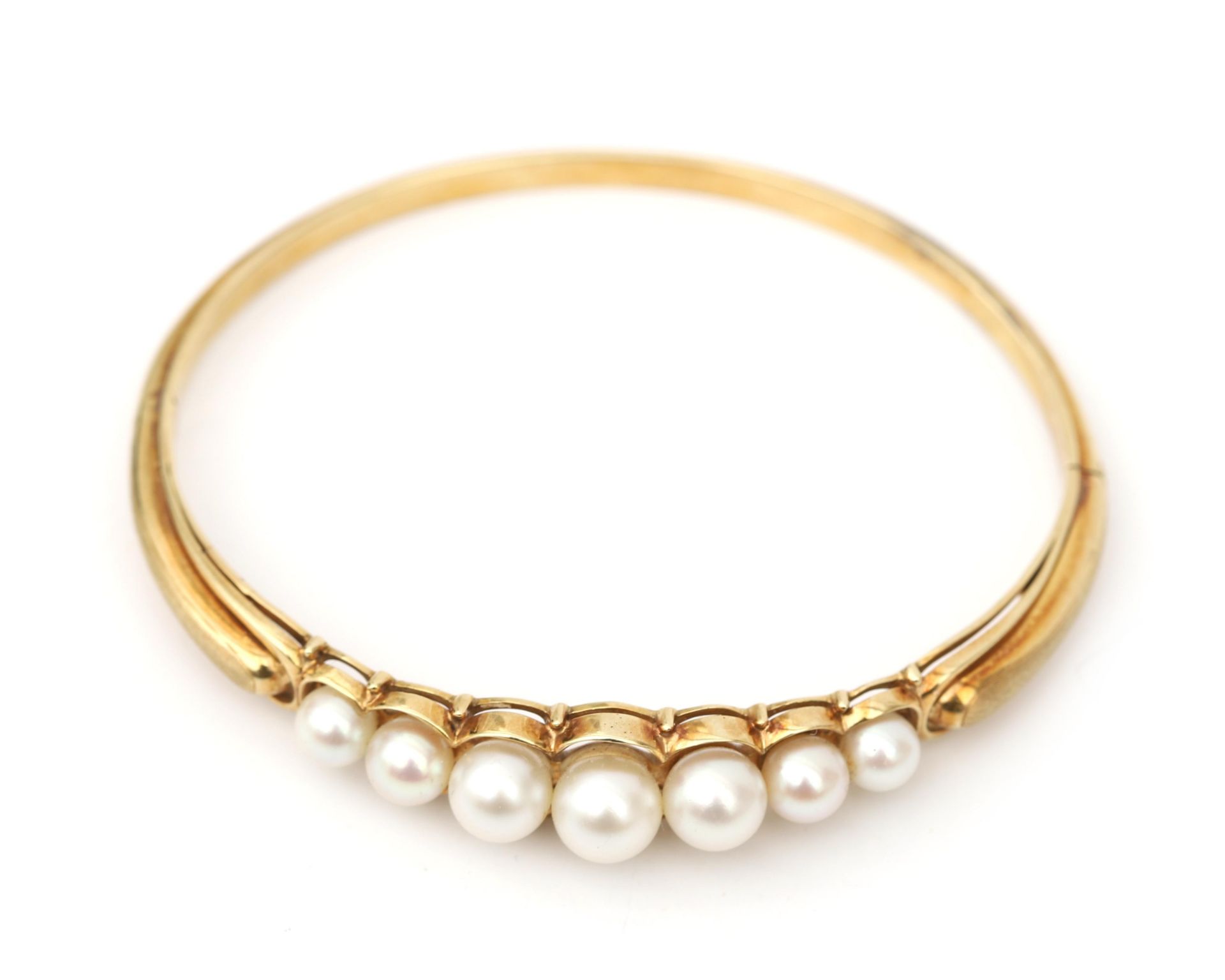 A 14 karat gold bangle with Akoya pearls  - Bild 3 aus 7