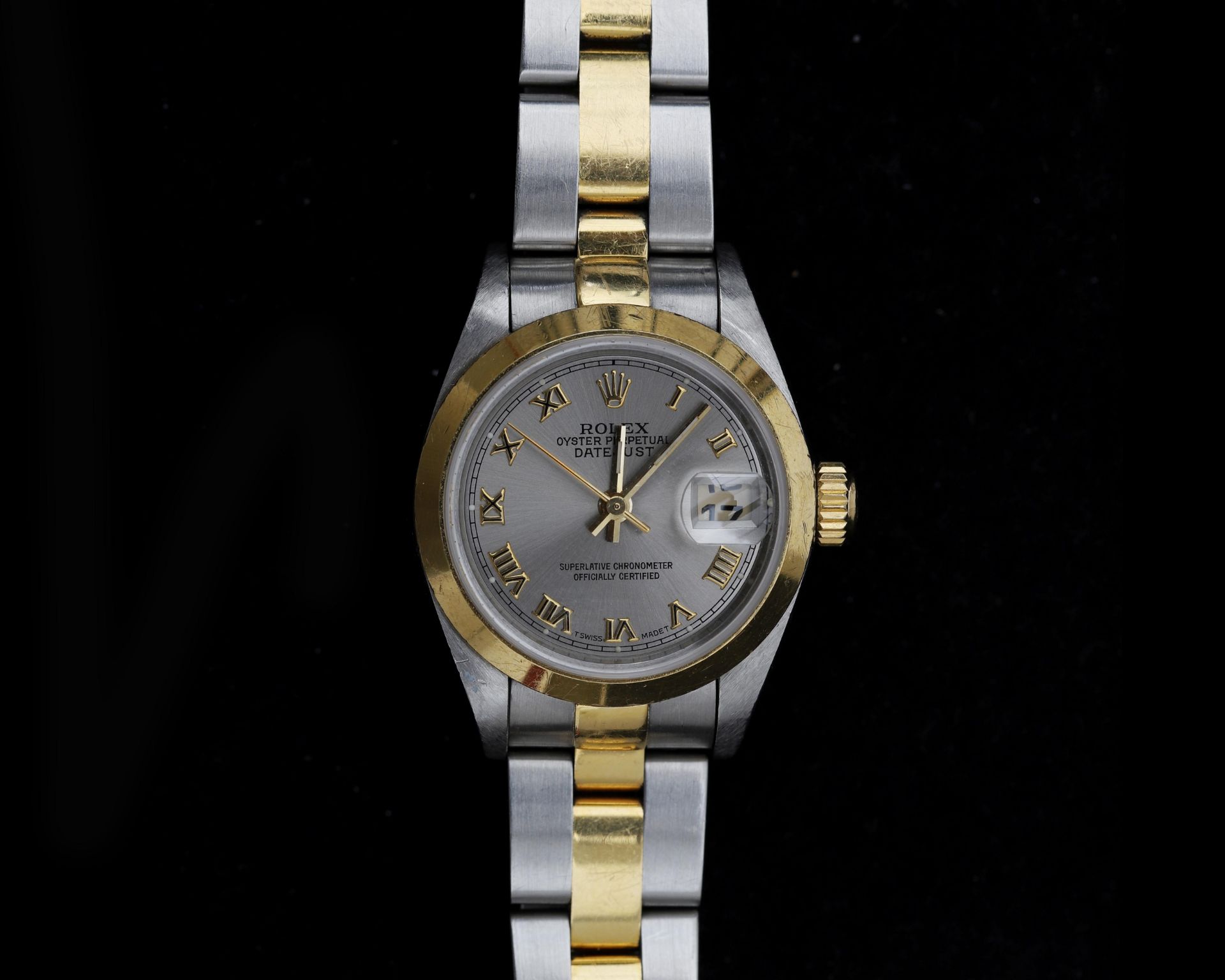 A bi-color Rolex oyster perpetual Lady-Datejust.