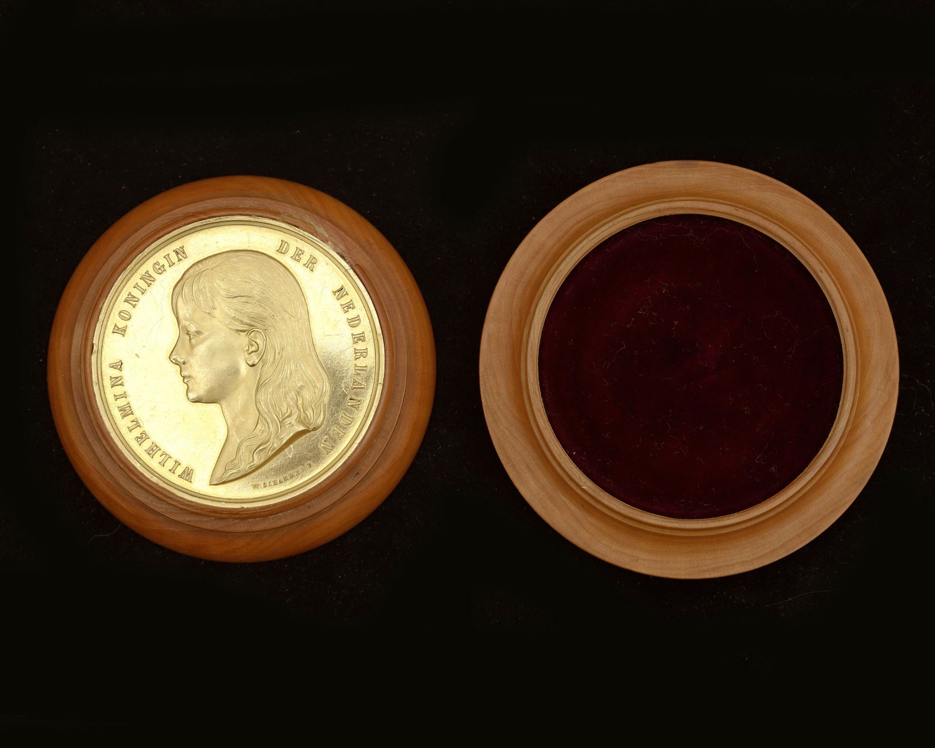 A 916dz gold prize medal for Science & Art  - Bild 2 aus 3