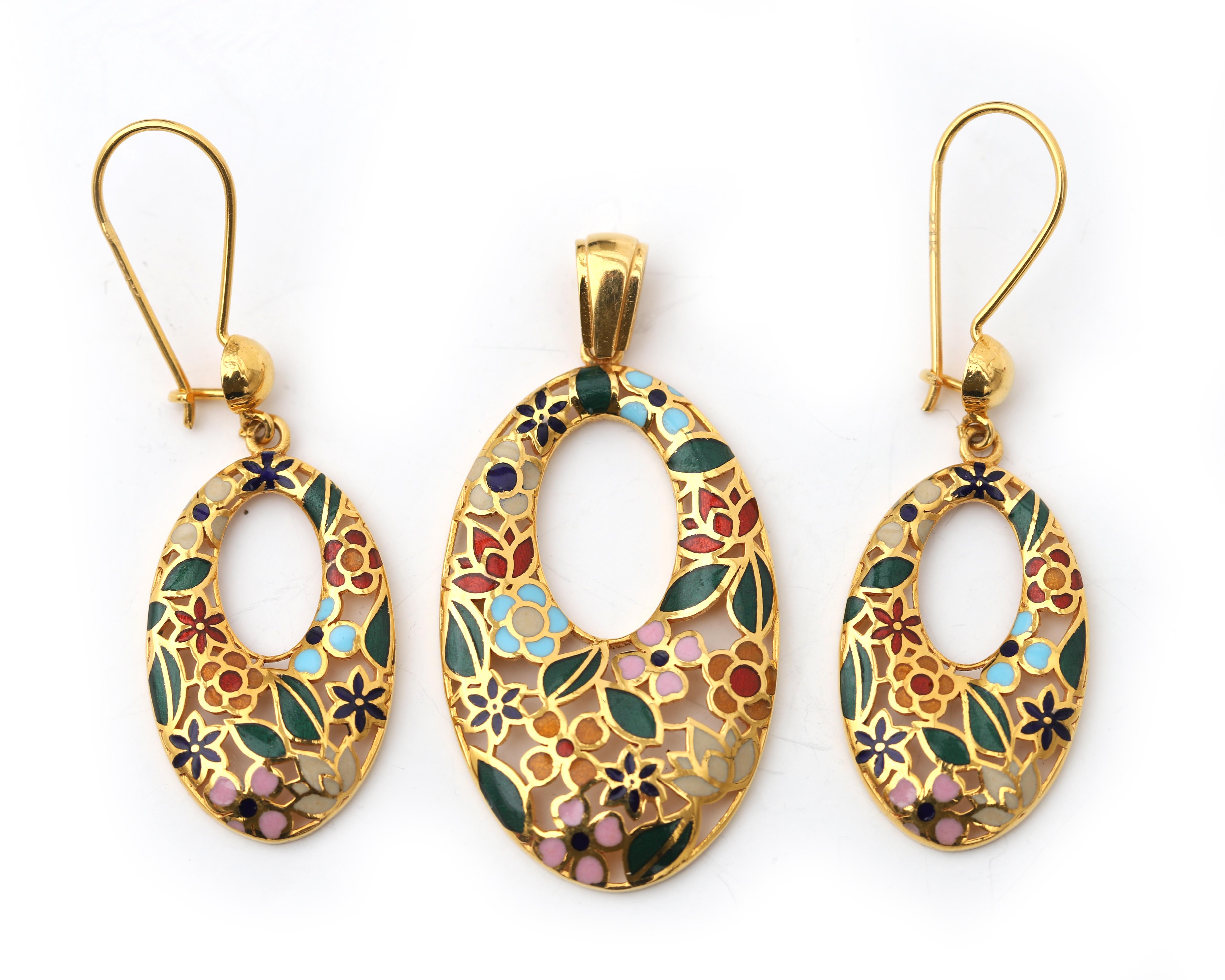 A 20 karat gold jewelery set with enamels - Image 4 of 6