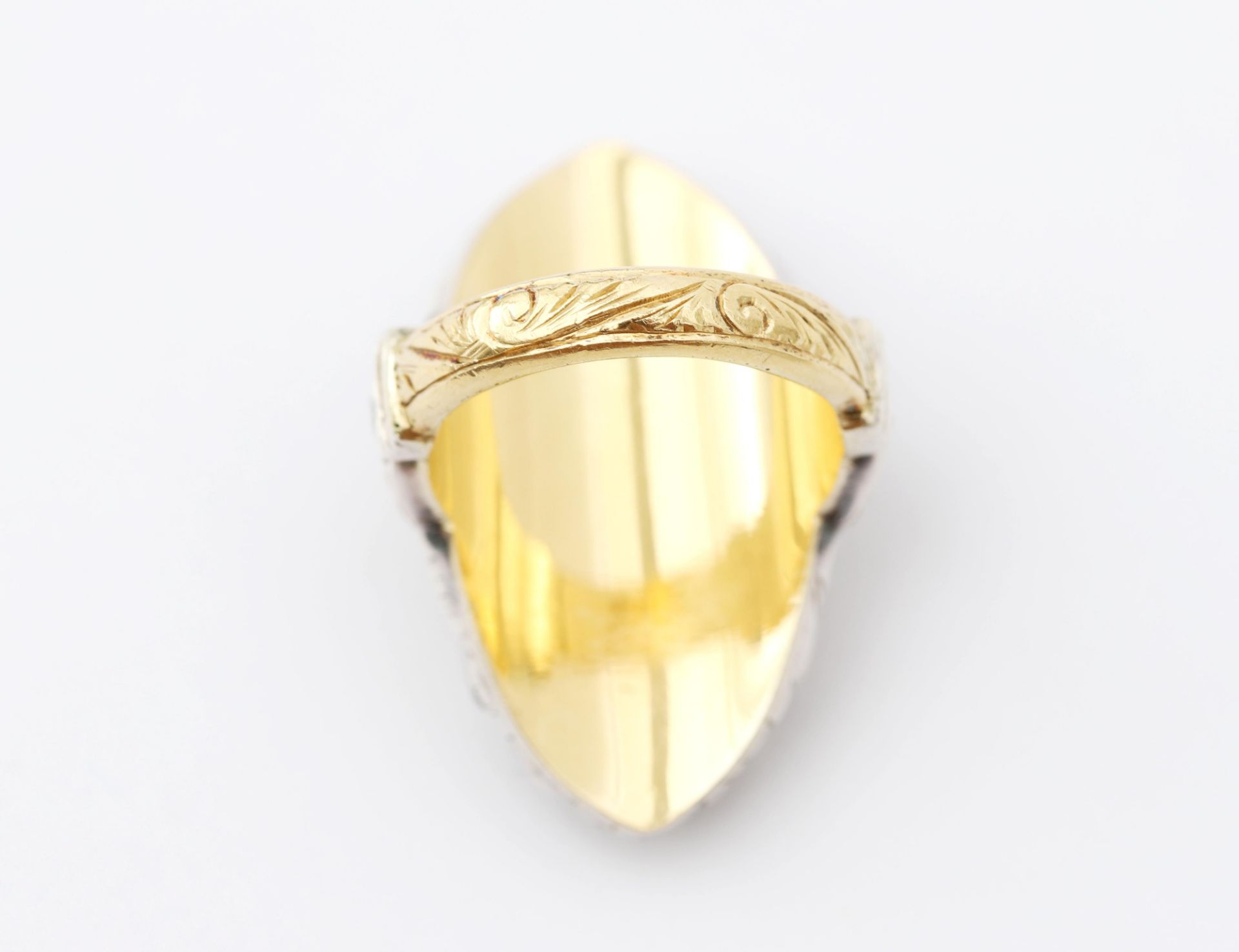 A 14 karat gold and silver marquis-shaped applique ring, set with rose diamond and topaz  - Bild 4 aus 4