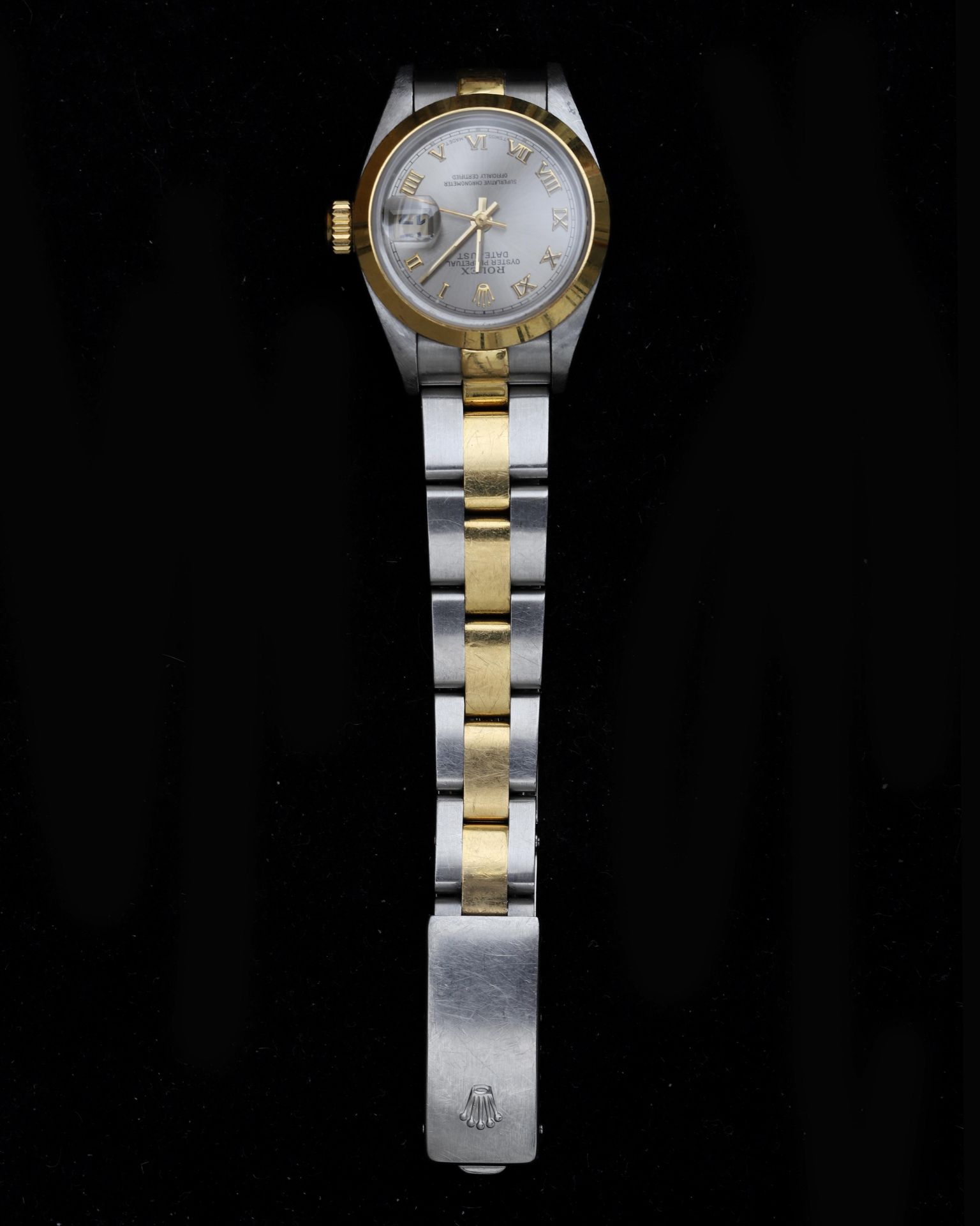 A bi-color Rolex oyster perpetual Lady-Datejust. - Image 4 of 9