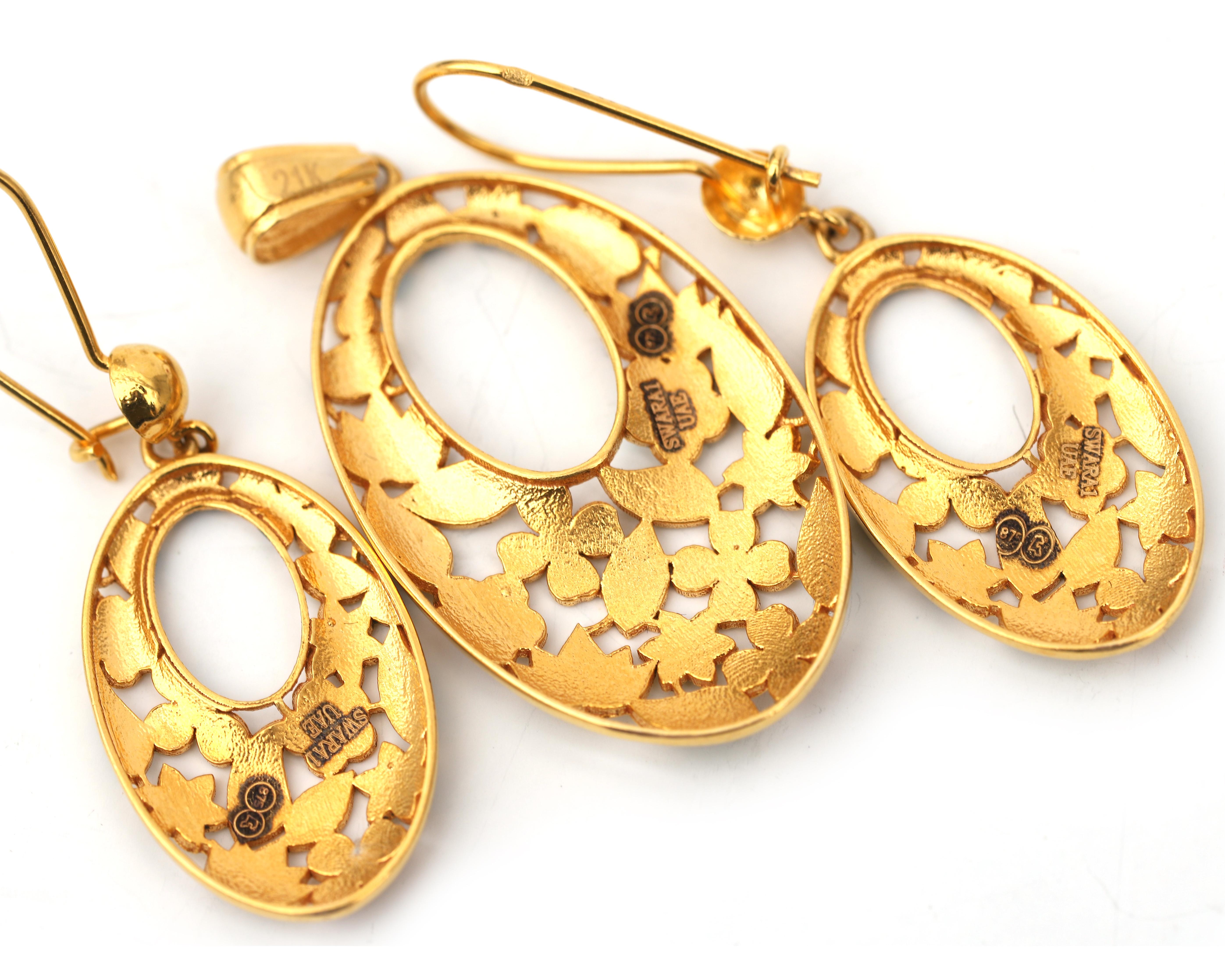 A 20 karat gold jewelery set with enamels - Image 6 of 6