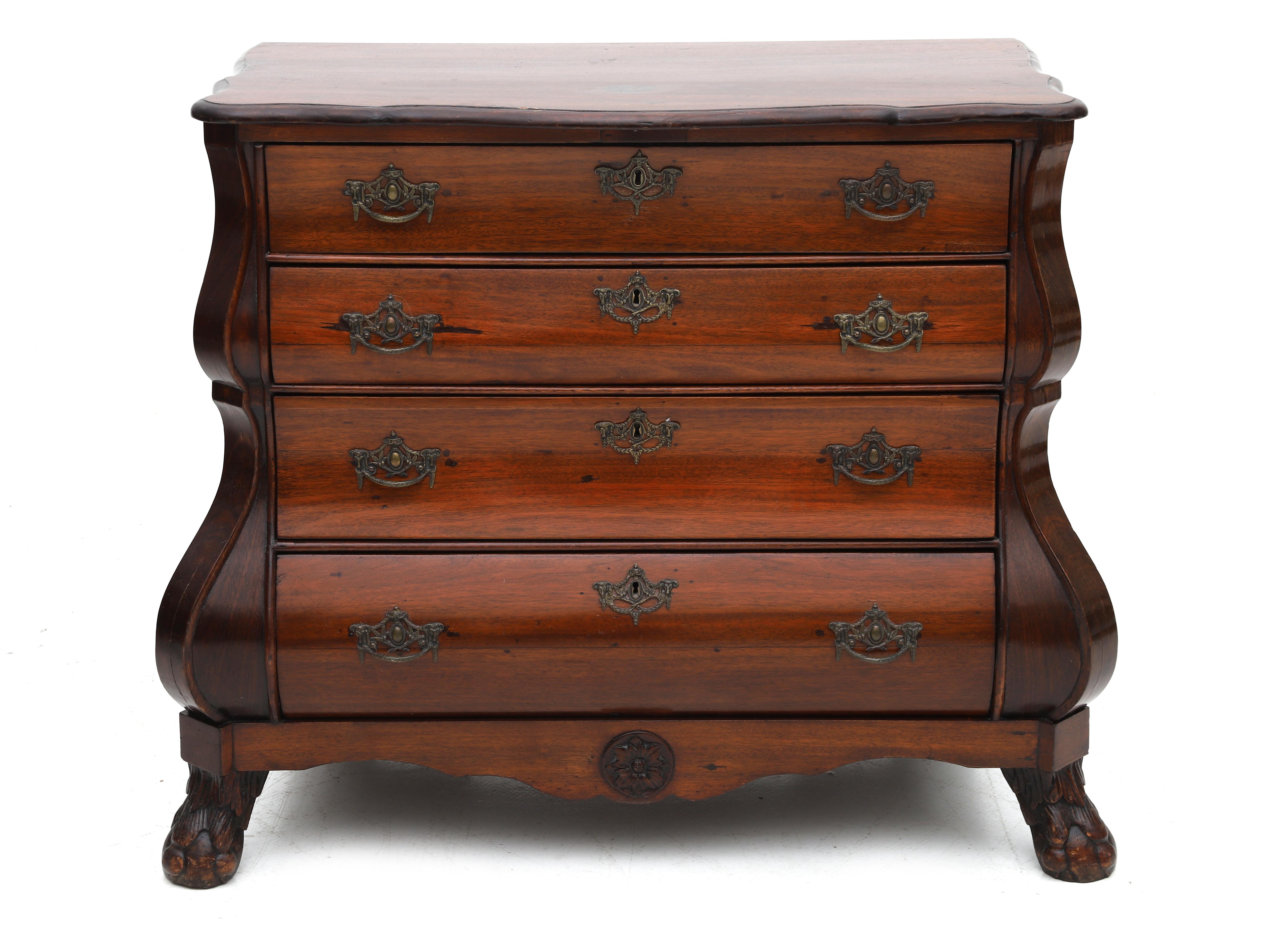 A Louis XV chest of drawers / commode, Dutch, 18th century. Under the scalloped top four drawers - Image 4 of 7