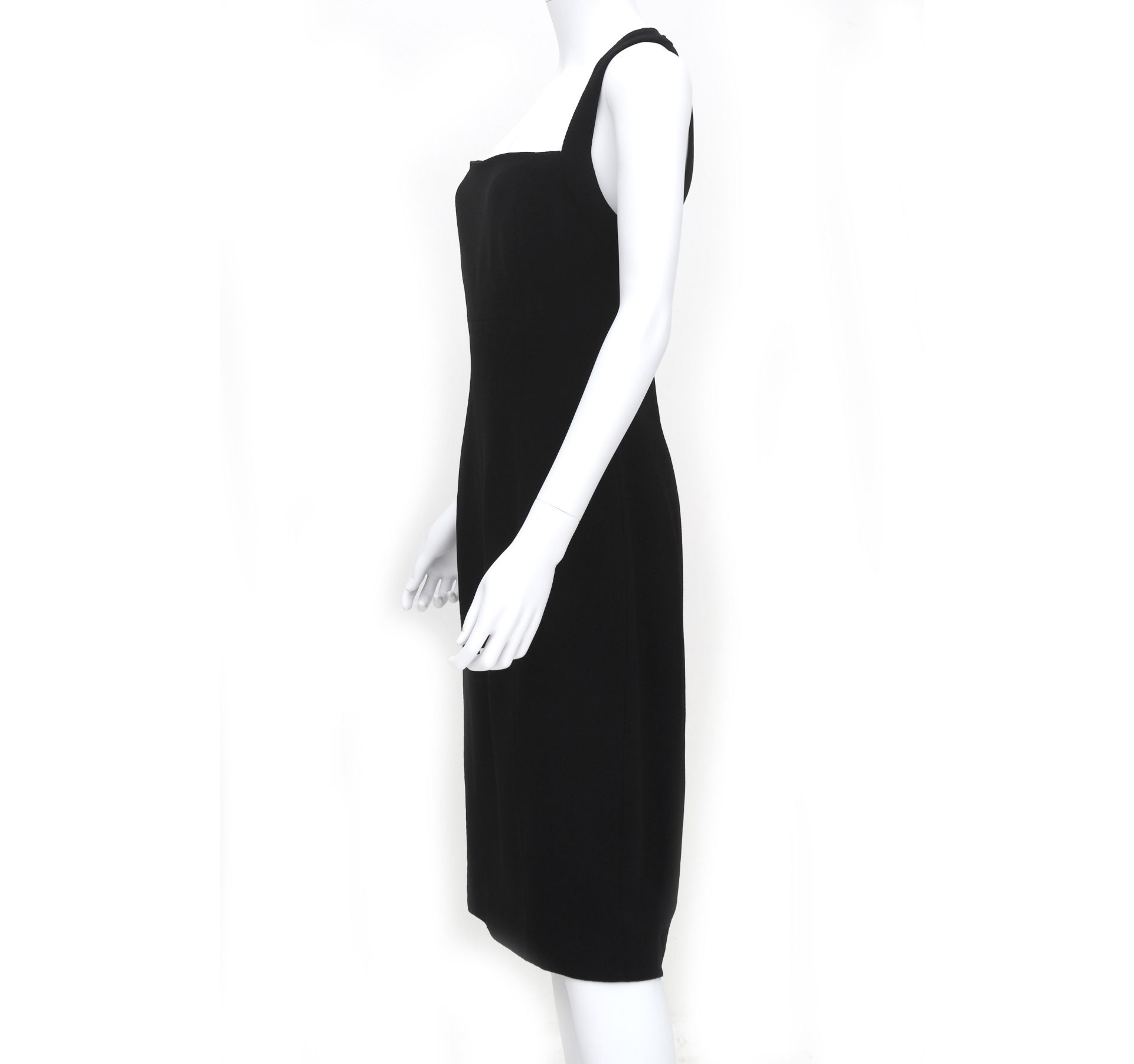 A Chanel Boutique, black bodycon dress with wide shoulder straps. Fabric: 95% silk, 5% lycra Size: - Bild 3 aus 6