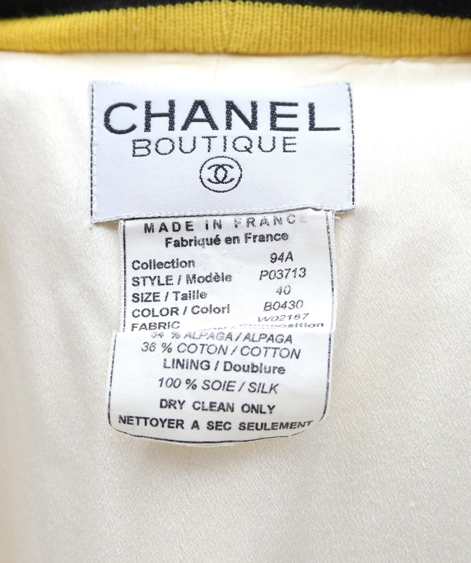 A Chanel Boutique Faux fur coat incl. cover (large fit). A velor CC logo processed on the sleeve - Bild 4 aus 16