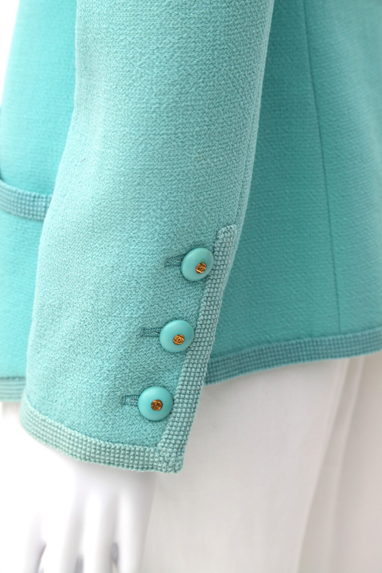 A mint coloured Chanel Boutique jacket. External chest pockets and two side pockets and mint colored - Bild 2 aus 7