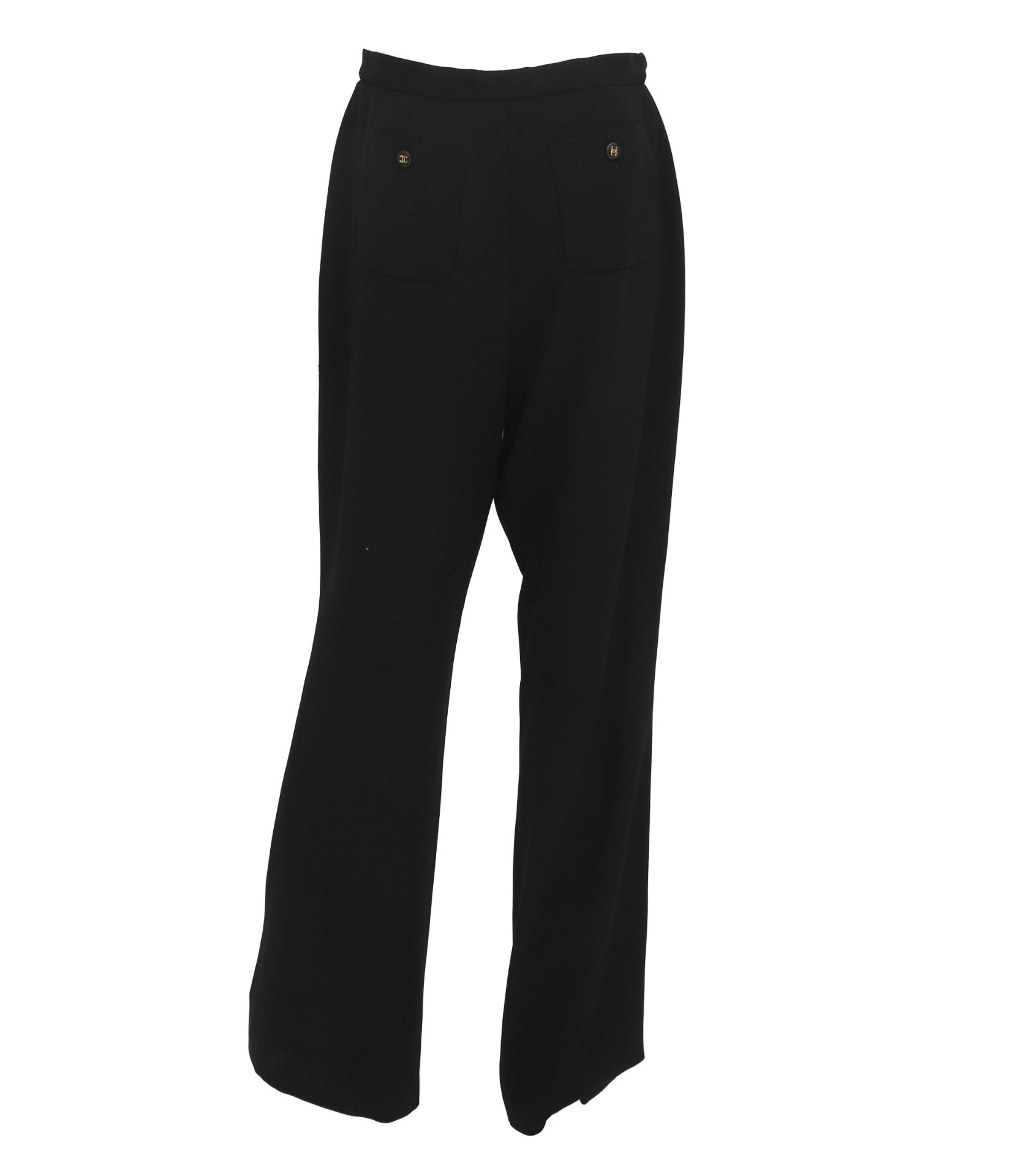 Chanel Boutique black trousers with CC logo buttons. The trousers have two pockets on the front. - Bild 4 aus 6