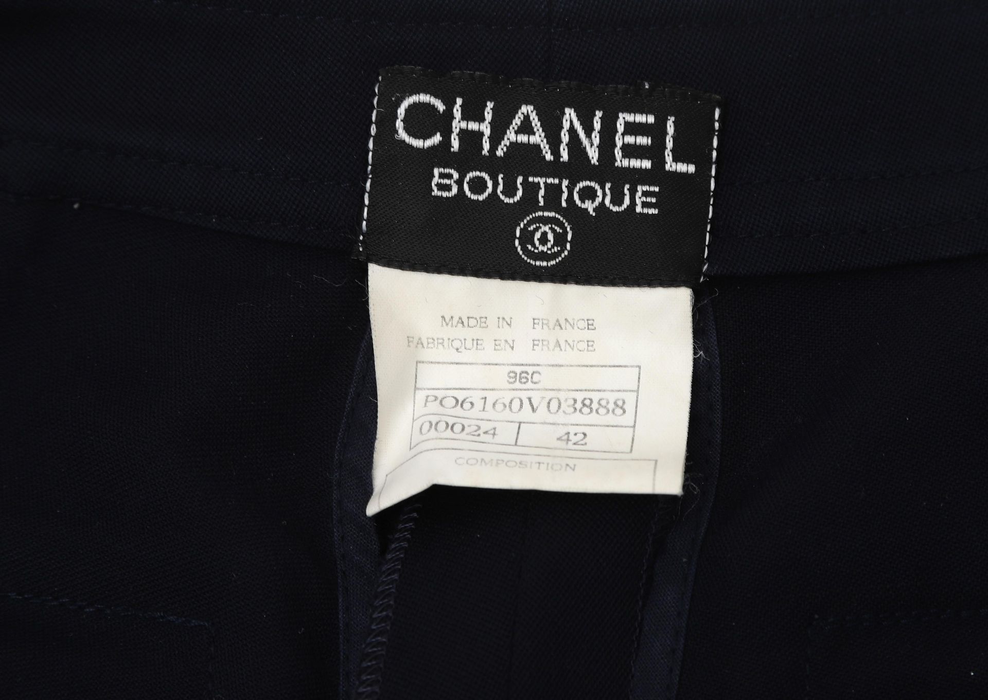 A pair of navy blue Chanel Boutique trousers. Wide legs with two internal pockets at the back. incl. - Image 2 of 6