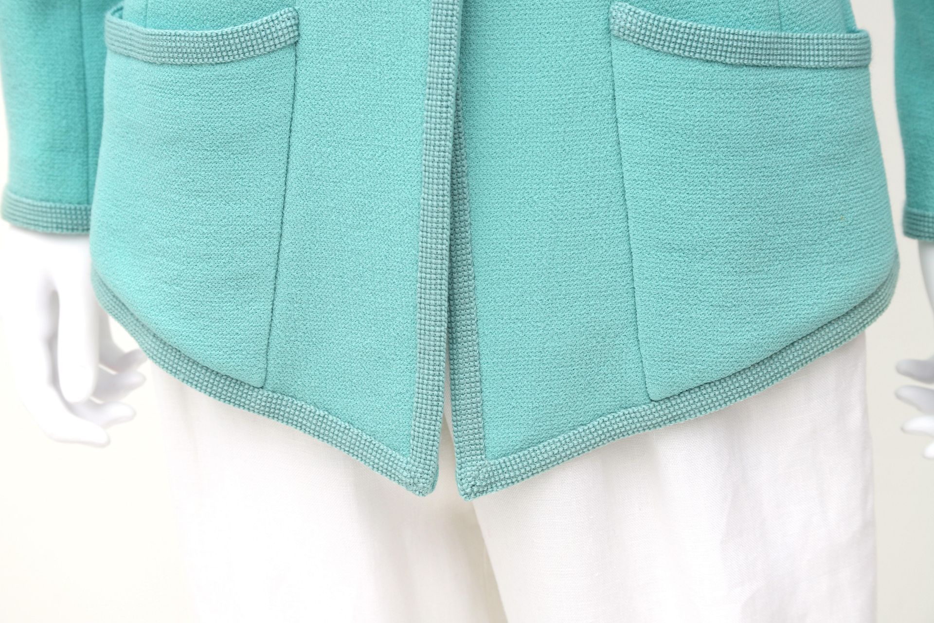 A mint coloured Chanel Boutique jacket. External chest pockets and two side pockets and mint colored - Bild 7 aus 7