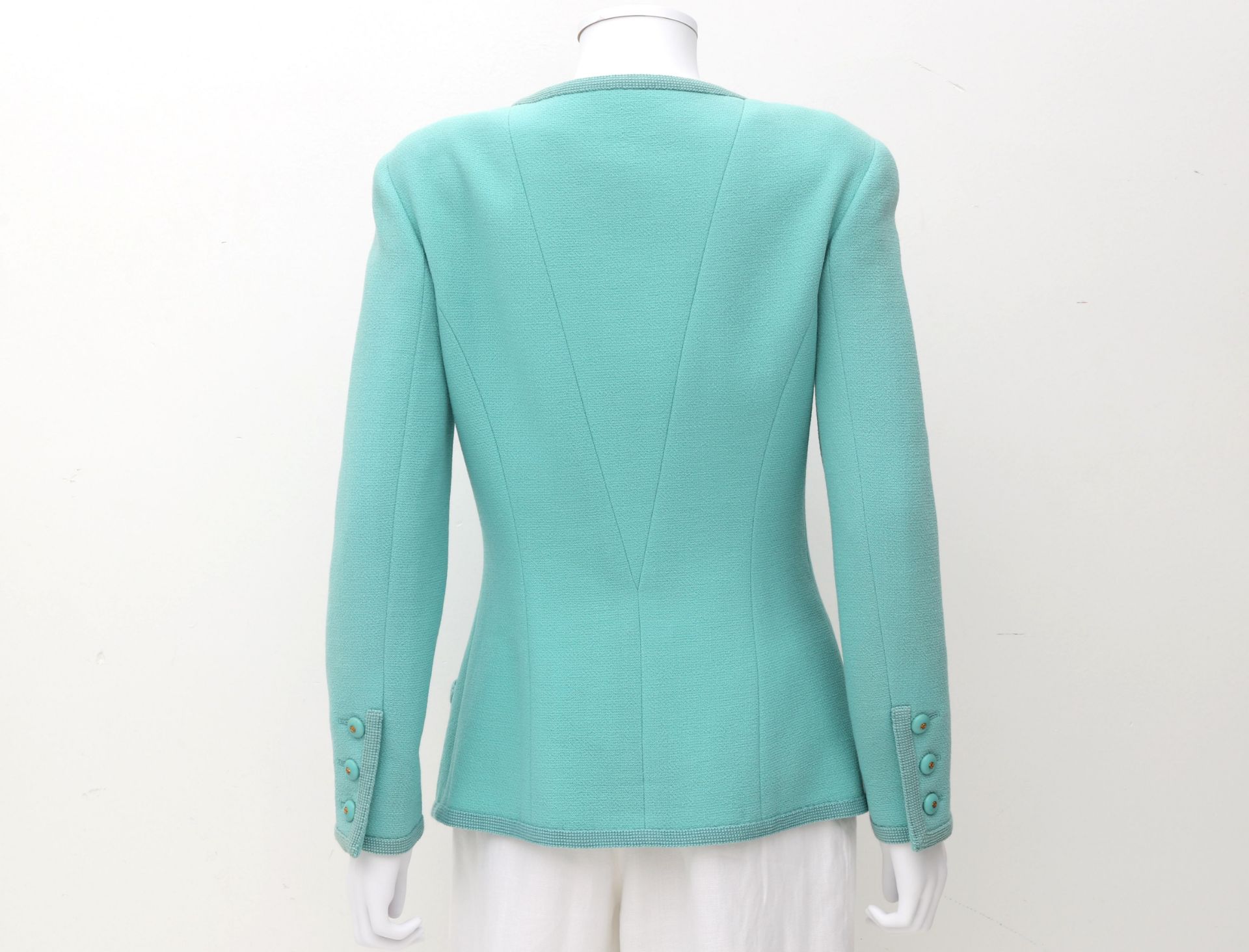 A mint coloured Chanel Boutique jacket. External chest pockets and two side pockets and mint colored - Bild 5 aus 7