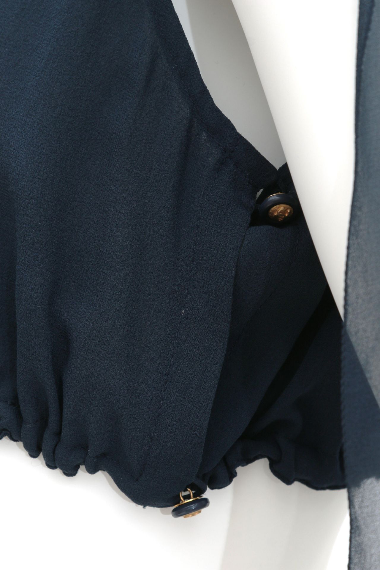 A navy blue Boutique ensemble. Composed of a short top that cab be worn with two bows at the - Bild 2 aus 8