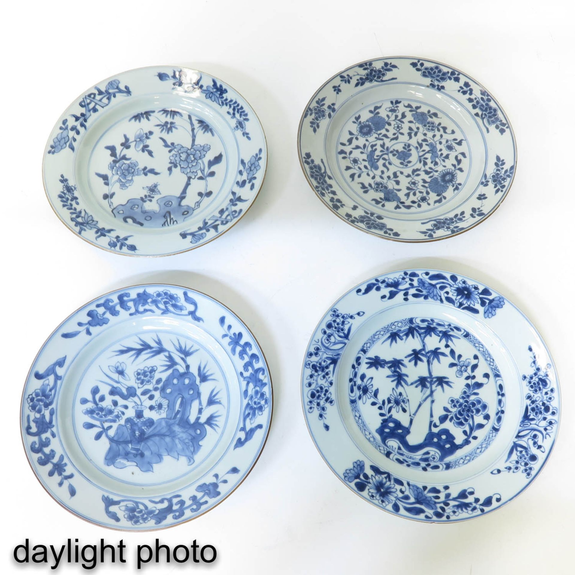 A Series 4 Blue and White Plates - Image 7 of 10
