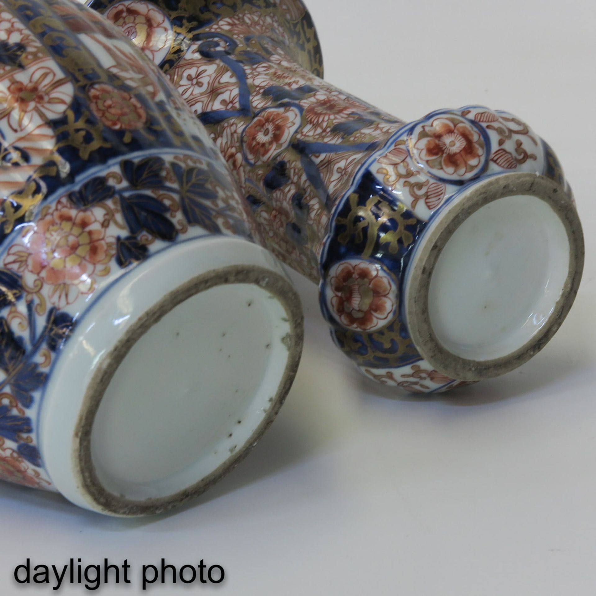 A 5 Piece Imari Garniture Set - Bild 8 aus 10