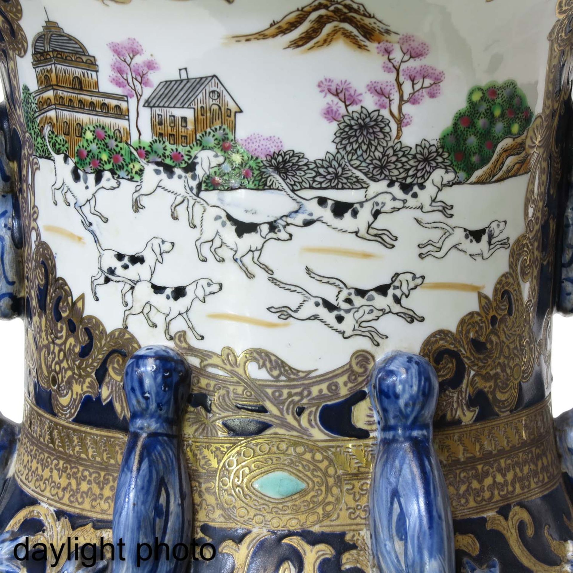 A Pair of Macao Vases - Image 10 of 10