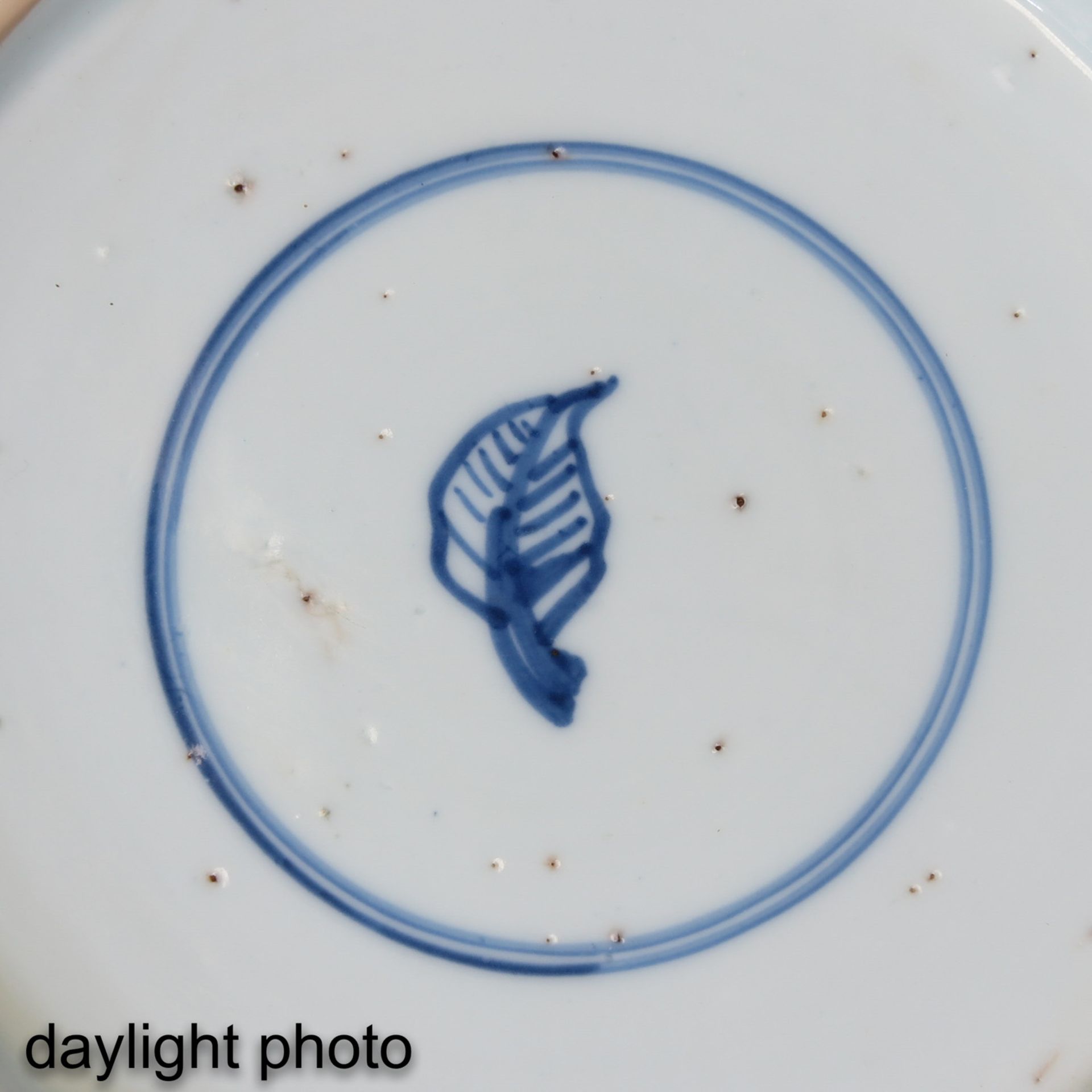 A Pair of Blue and White Plates - Bild 9 aus 10