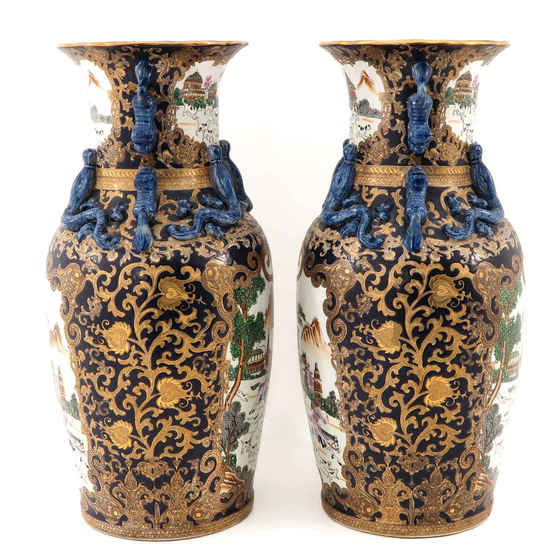 A Pair of Macao Vases - Image 4 of 10