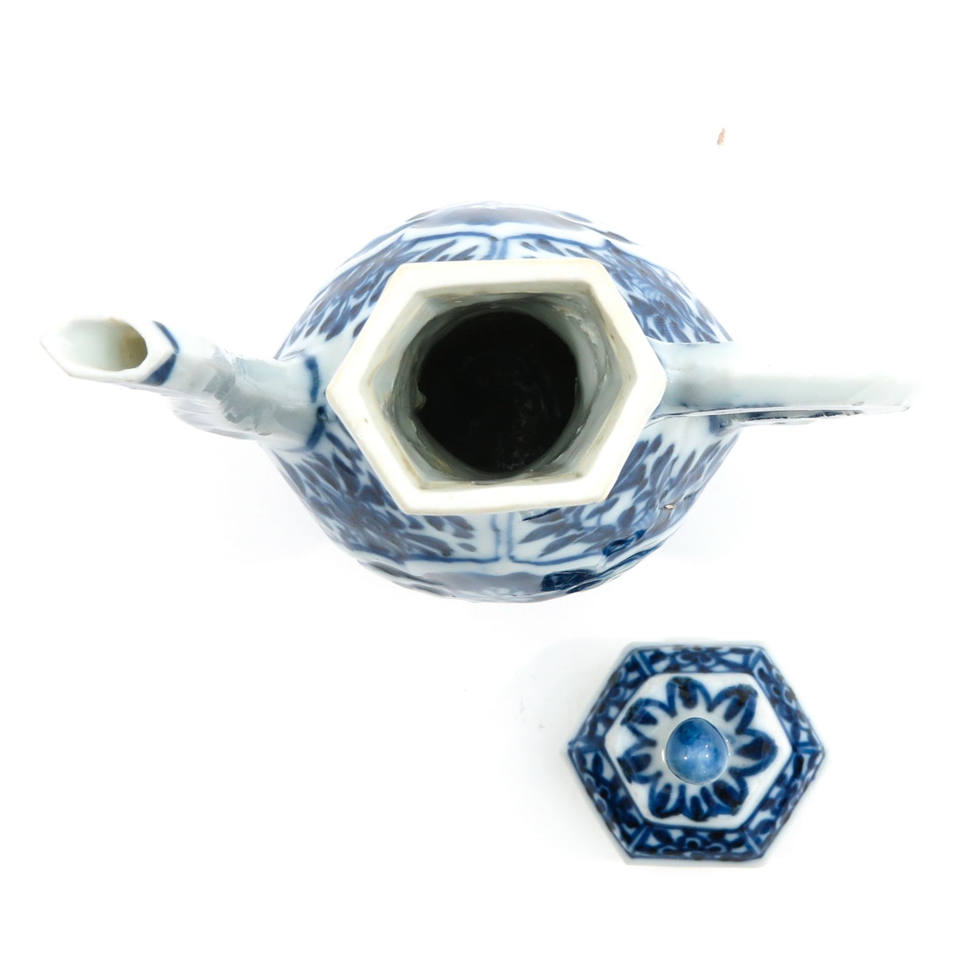 A Blue and White Wine Vessel - Bild 5 aus 9