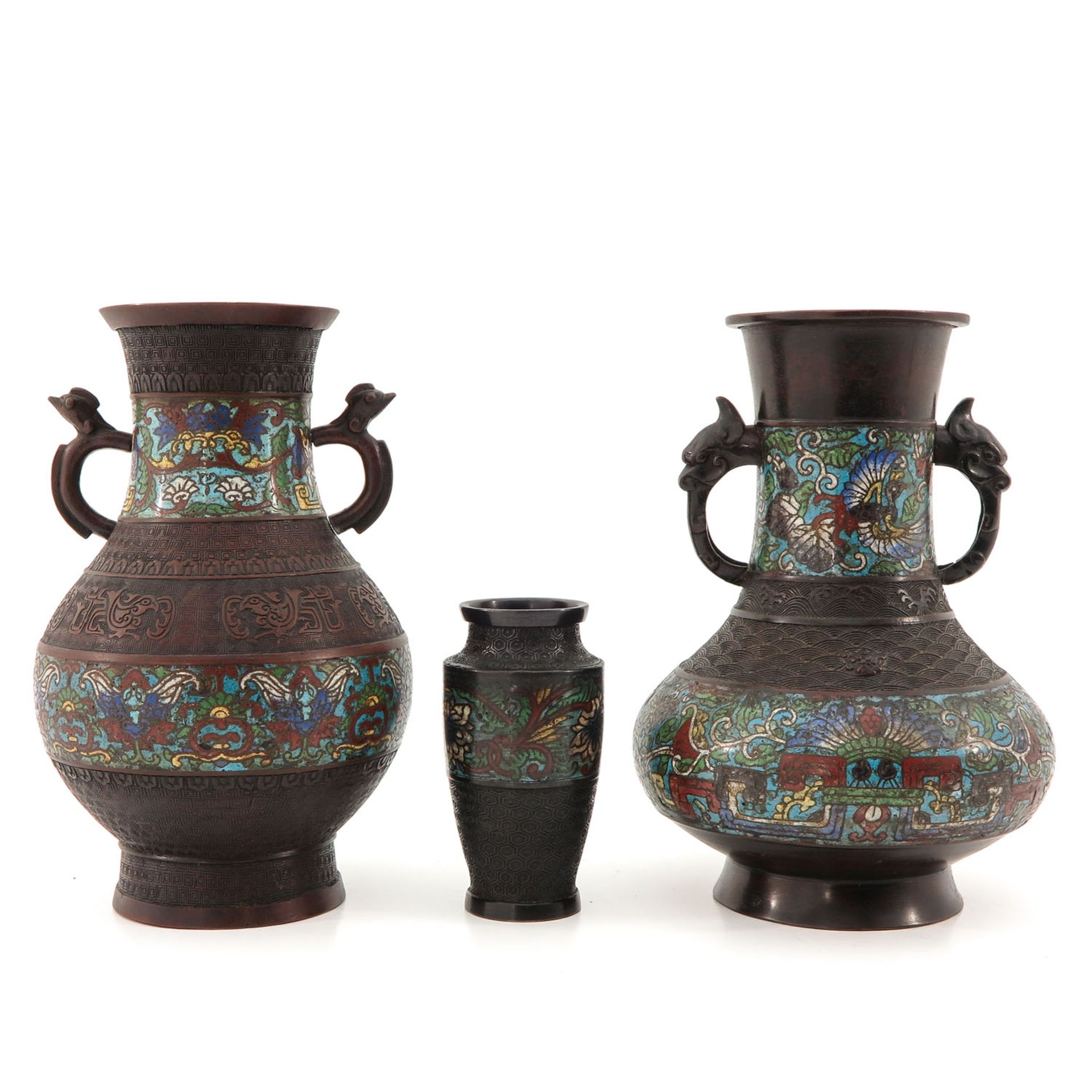 A Collection of 3 Cloisonne Vases - Image 3 of 10