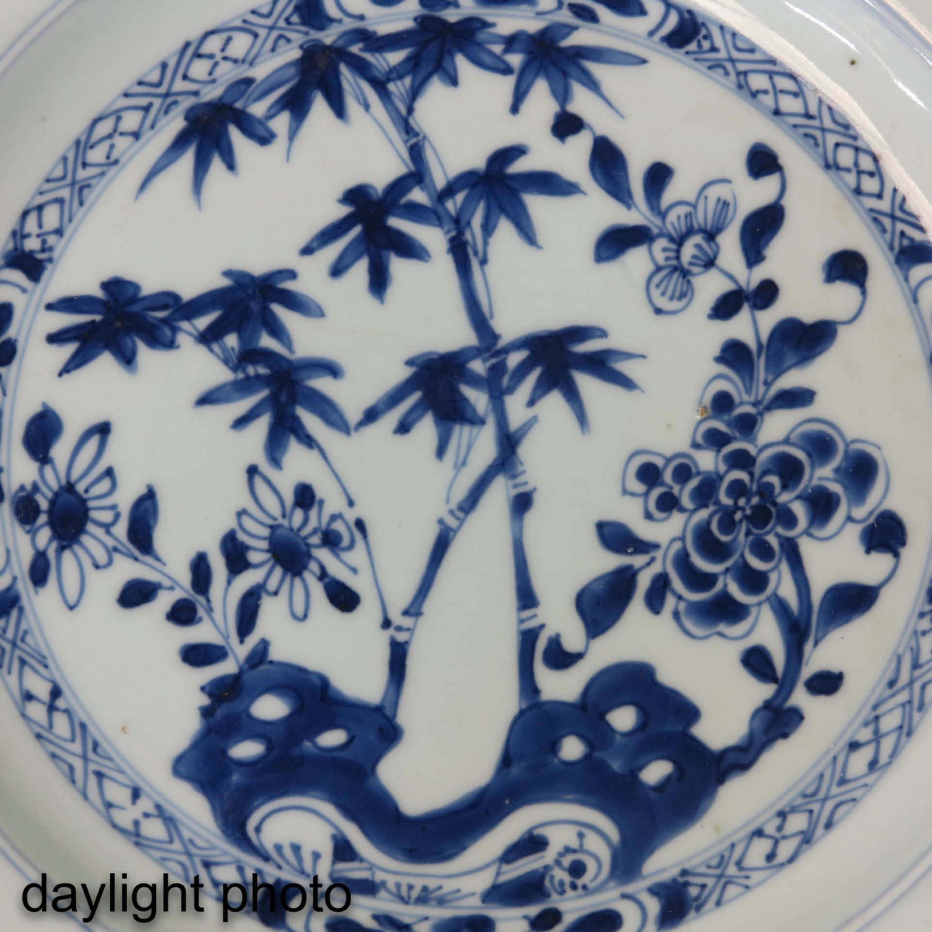 A Series 4 Blue and White Plates - Image 9 of 10