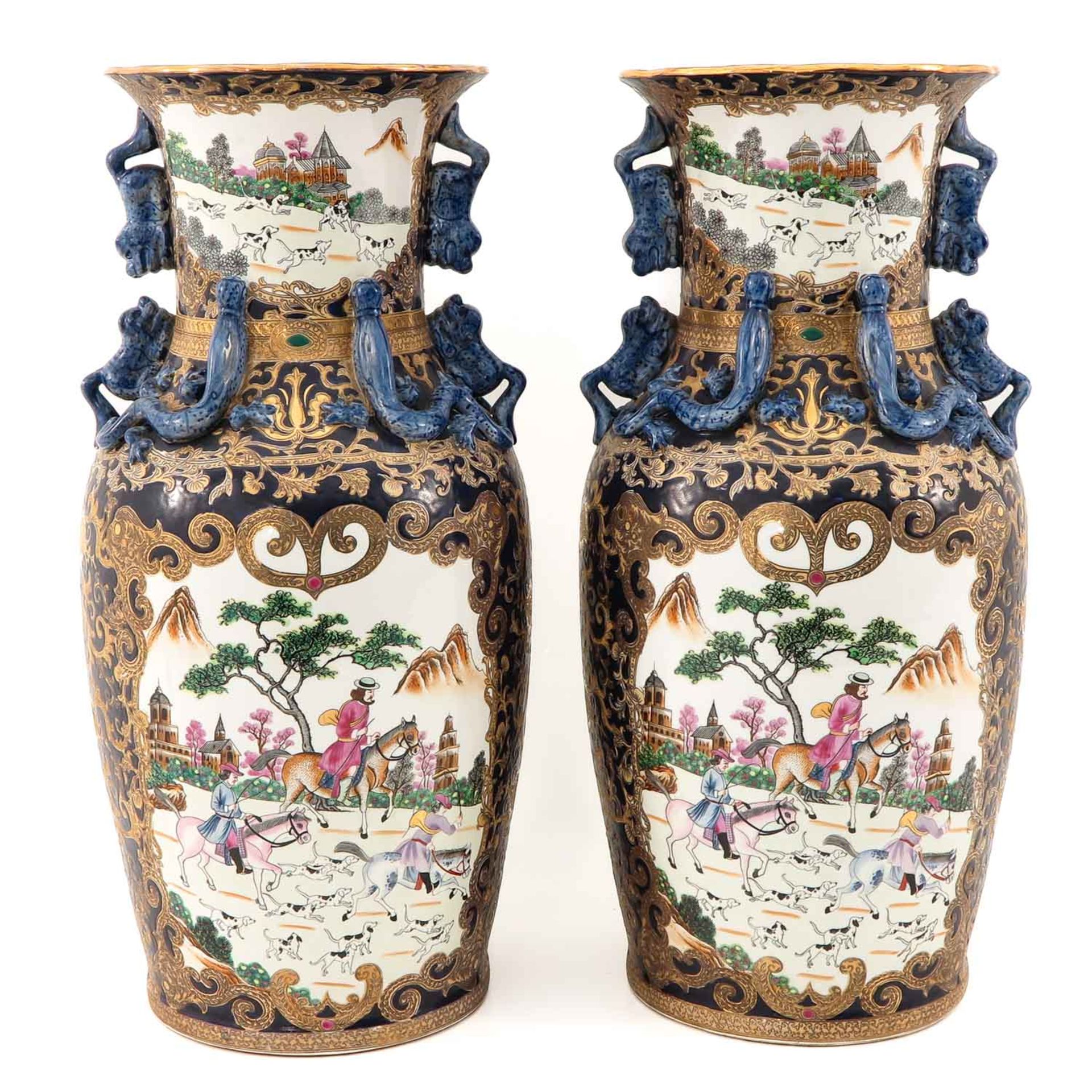 A Pair of Macao Vases - Image 3 of 10