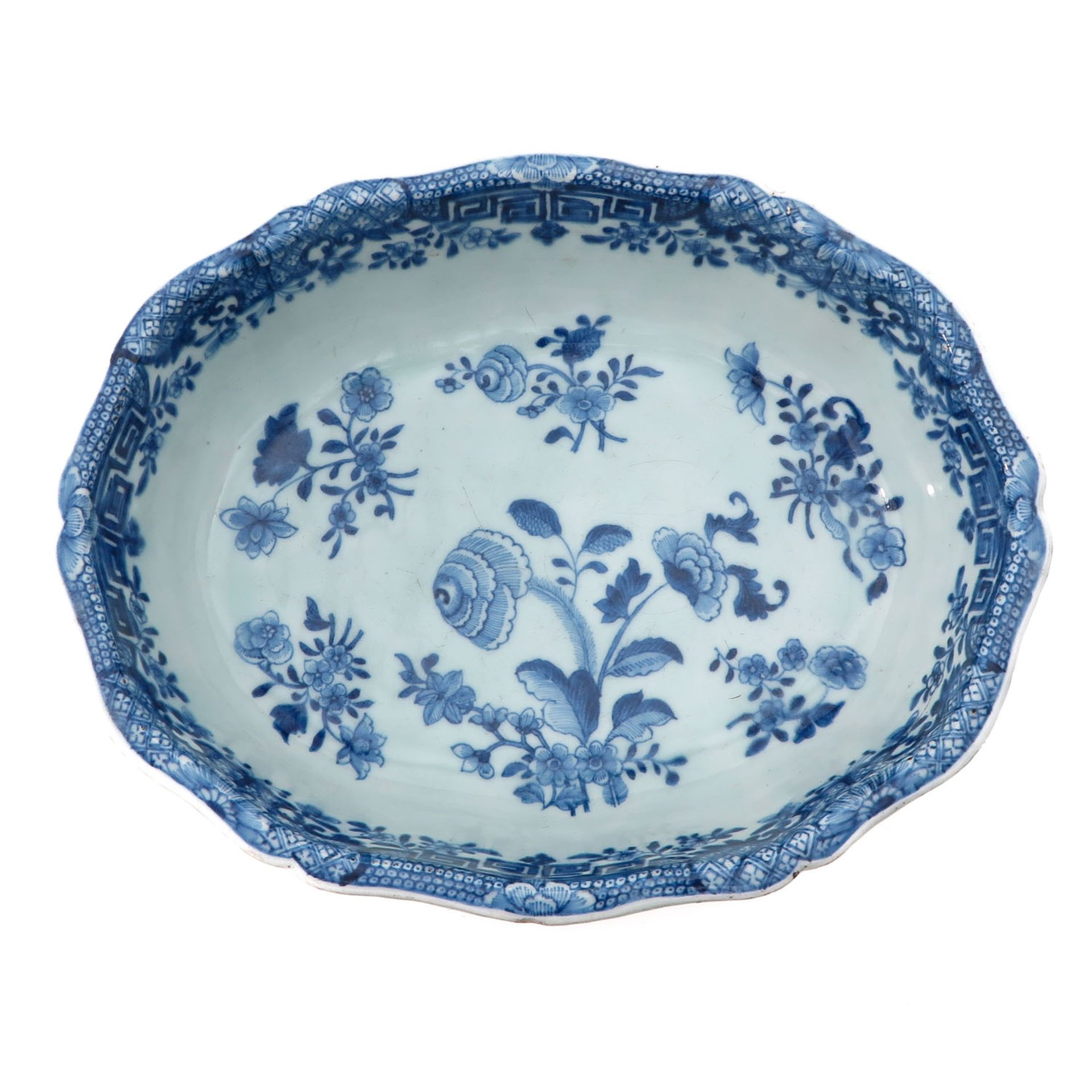 A Blue and White Serving Dish - Bild 5 aus 9